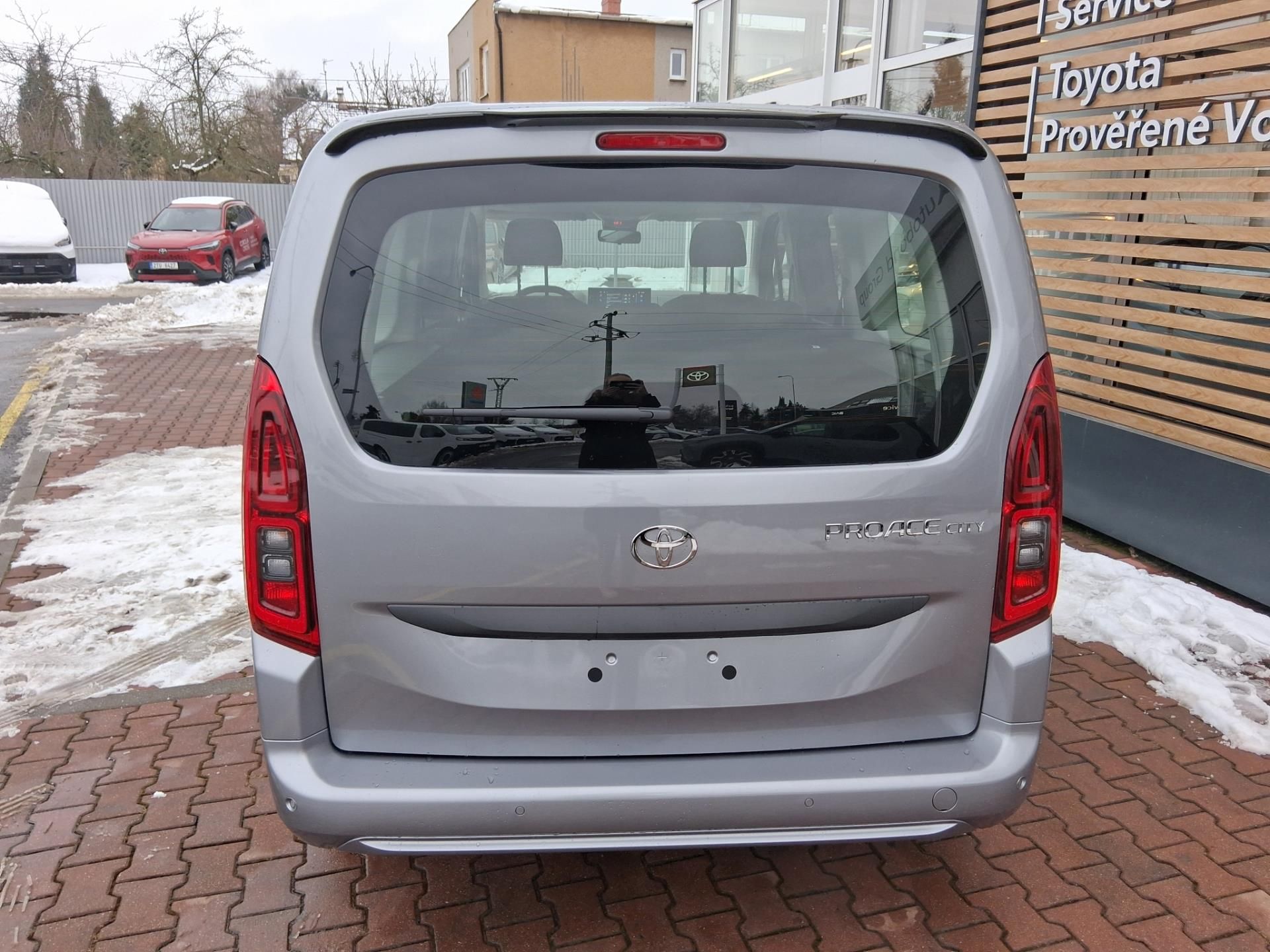 Toyota Proace City Verso, 1,5 D 8AT 130K BUSINESS - fotka 5