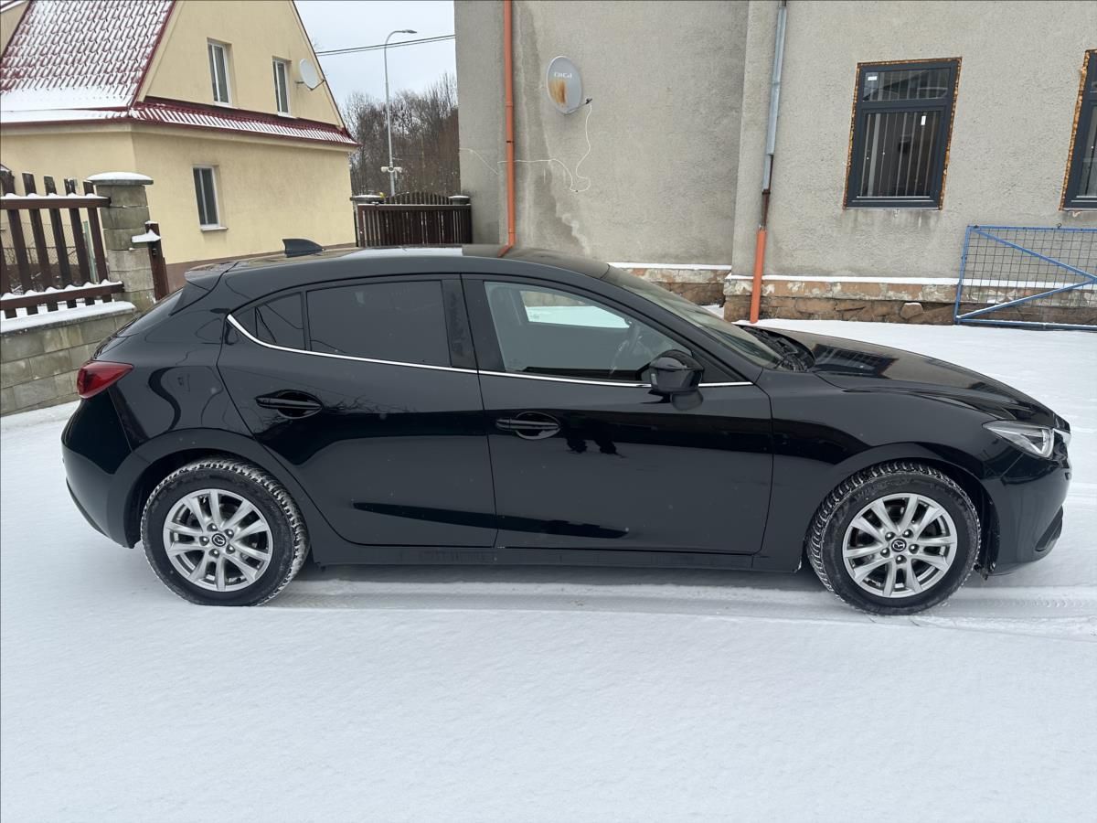 Mazda 3, 2,0 G120 1.majitel - fotka 2