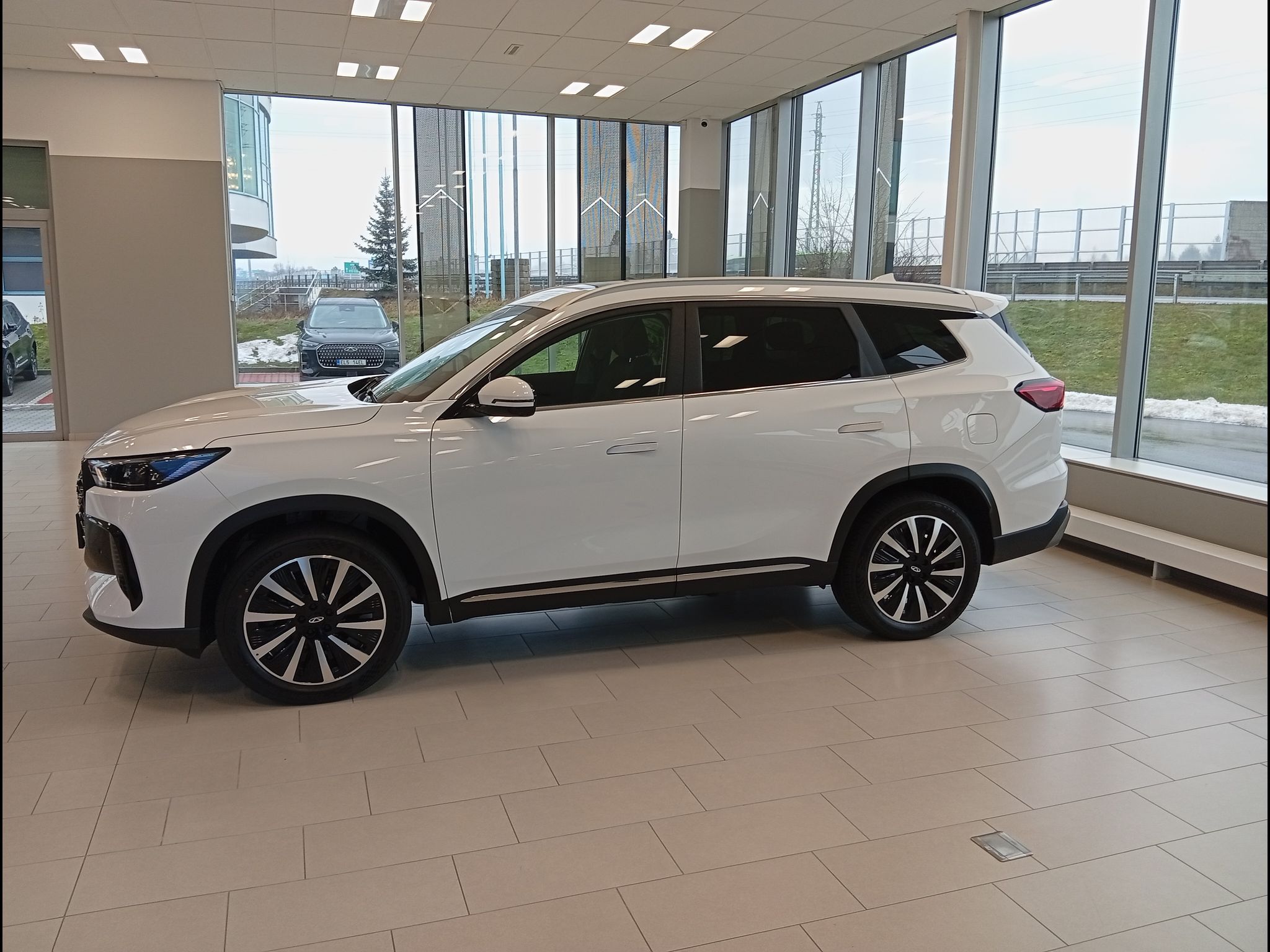 Chery Tiggo 8 PHEV, PHEV UNIQUE - fotka 2