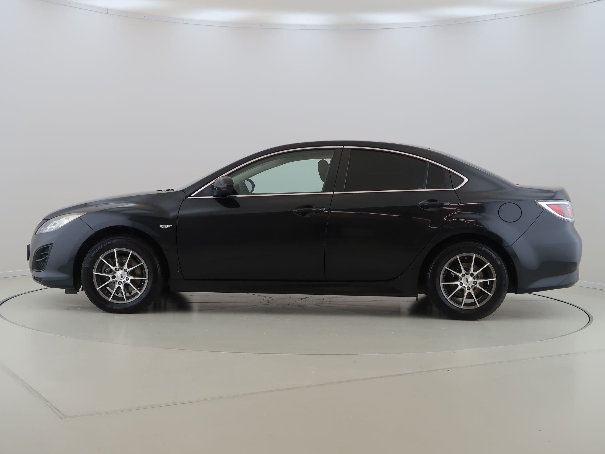 Mazda 6, 1.8i,CZ,88kW,Manuál - fotka 4