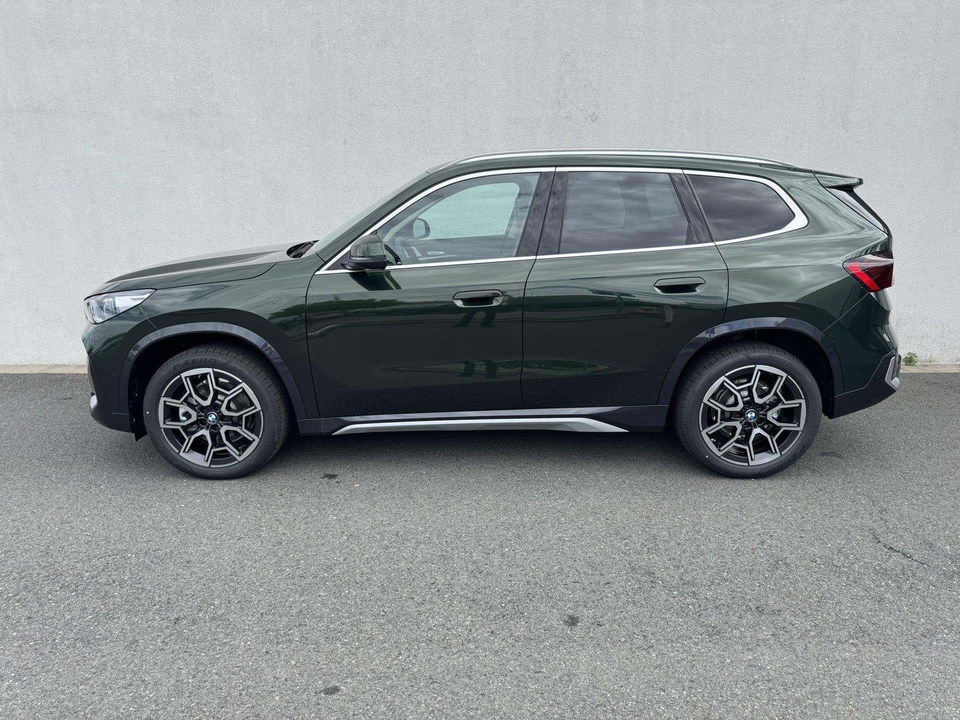 BMW X1, X1 sDrive20i - fotka 4