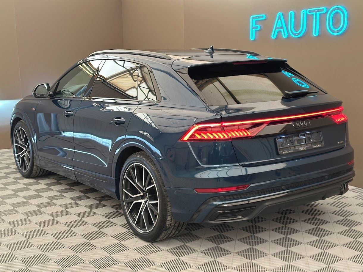 Audi Q8, S-Line 55 TFSI Quattro 250 kW - fotka 4