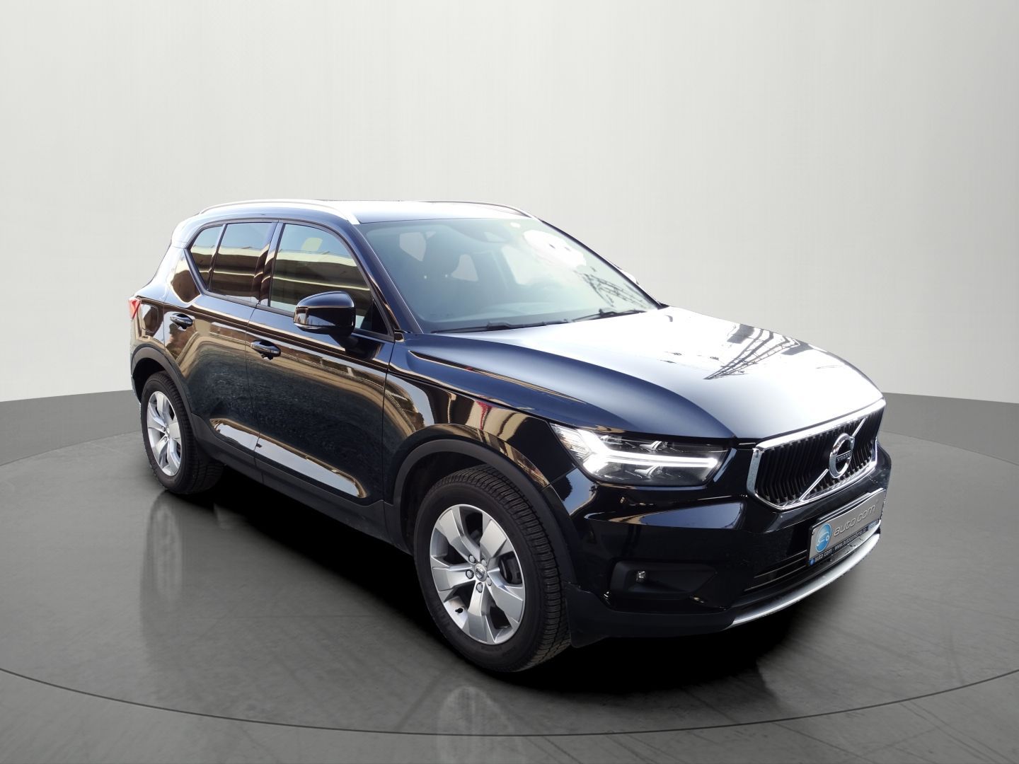 Volvo XC40, D3 A/T Virtual CarPlay Kamera - fotka 6