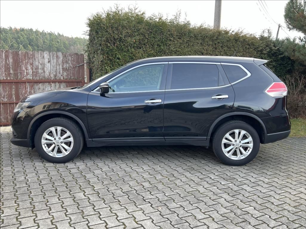 Nissan X-Trail, 1,6 dCi  7-míst automat - fotka 2