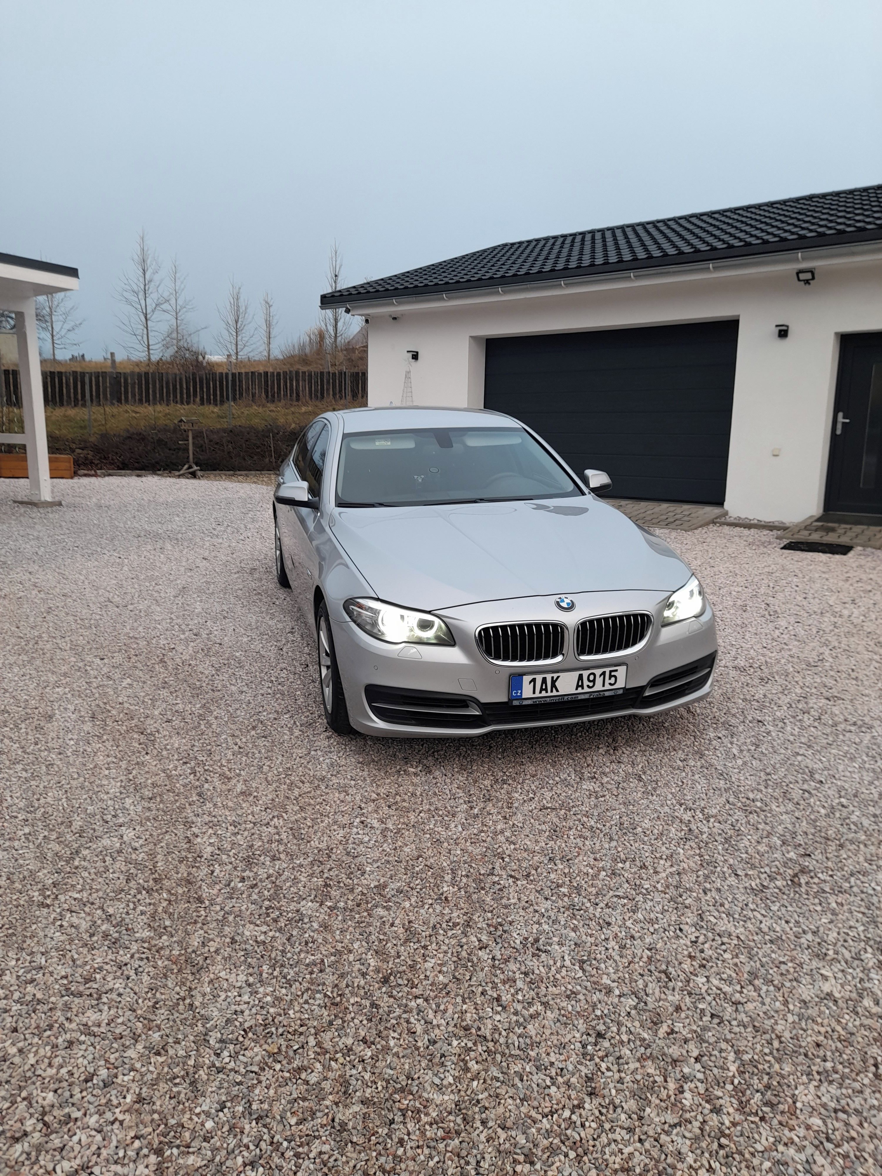 BMW Řada 5, BMW řady 5  520d XDRIVE CZ - fotka 4