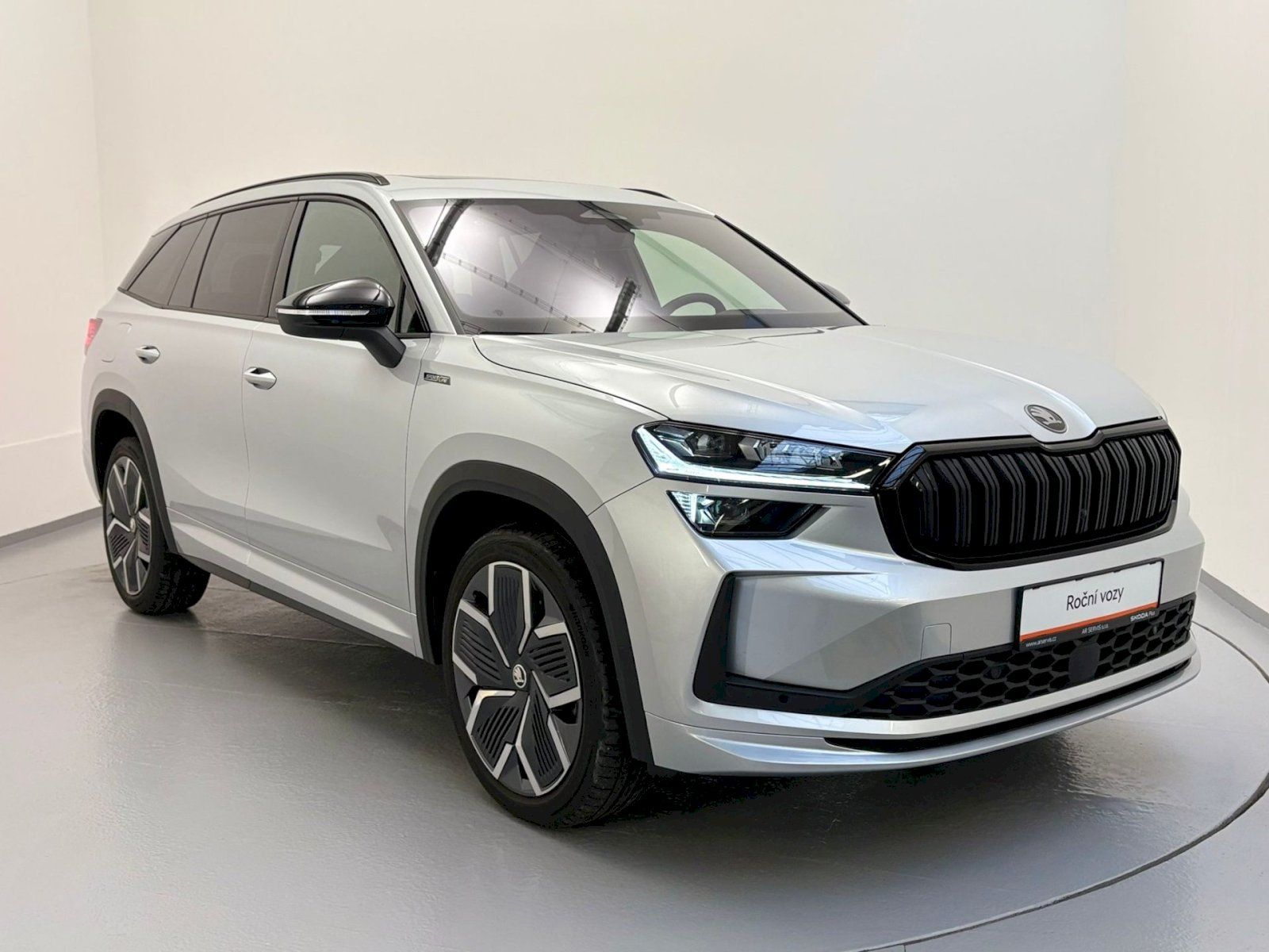 Škoda Kodiaq, Sportline 2.0TDI/142kW 4X4 7DS - fotka 6