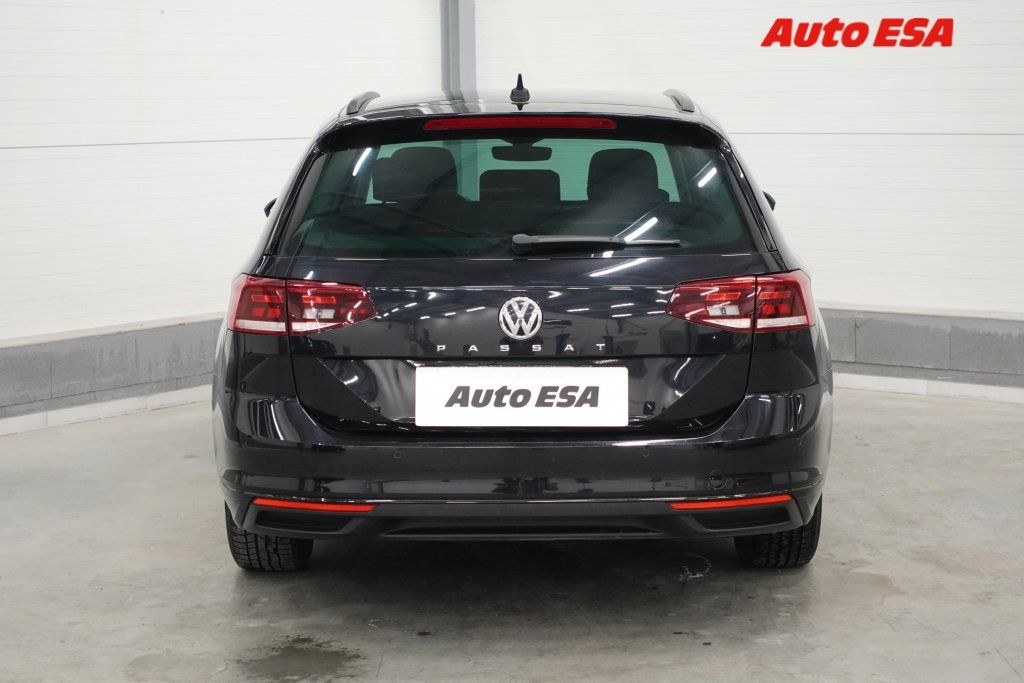Volkswagen Passat, 2.0TDi,DSG,LED,navi - fotka 5