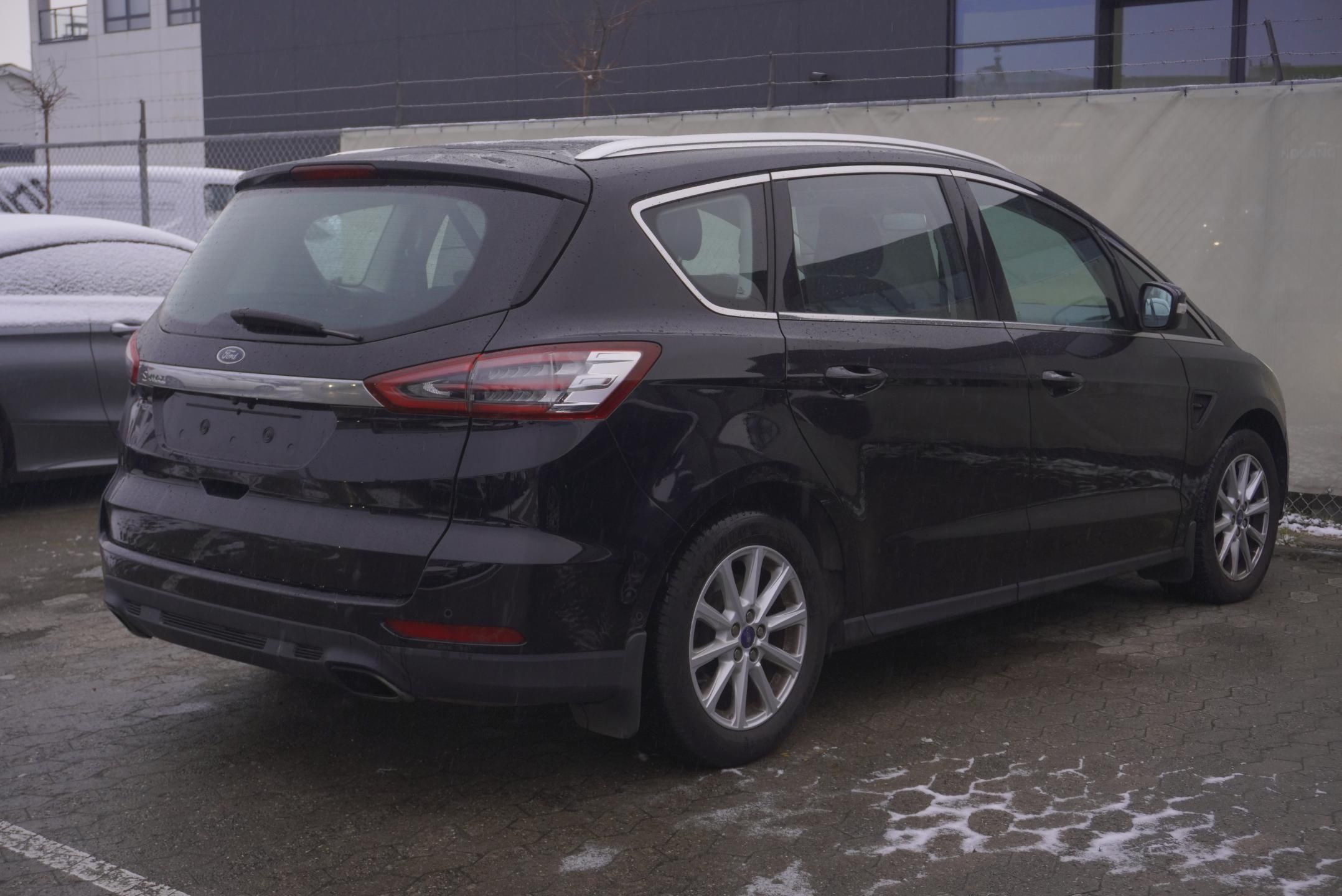 Ford S-MAX, 2.0i ECOBOOST 176kW TITANIUM - fotka 5