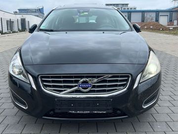 Volvo V60 D5 158KW kůže, autom