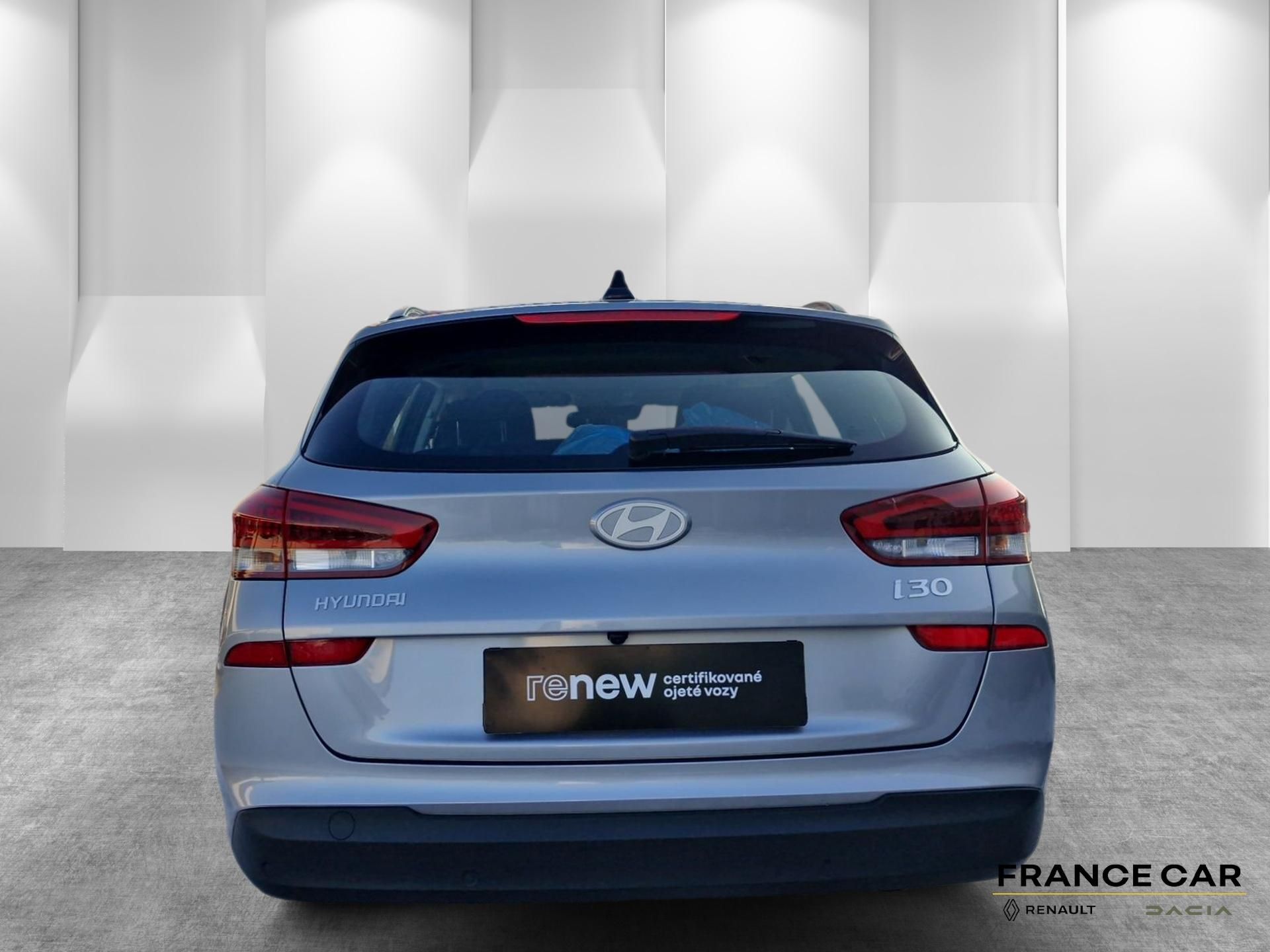 Hyundai i30, 1,0 T-GDi 74 kW SMART ČR - fotka 6