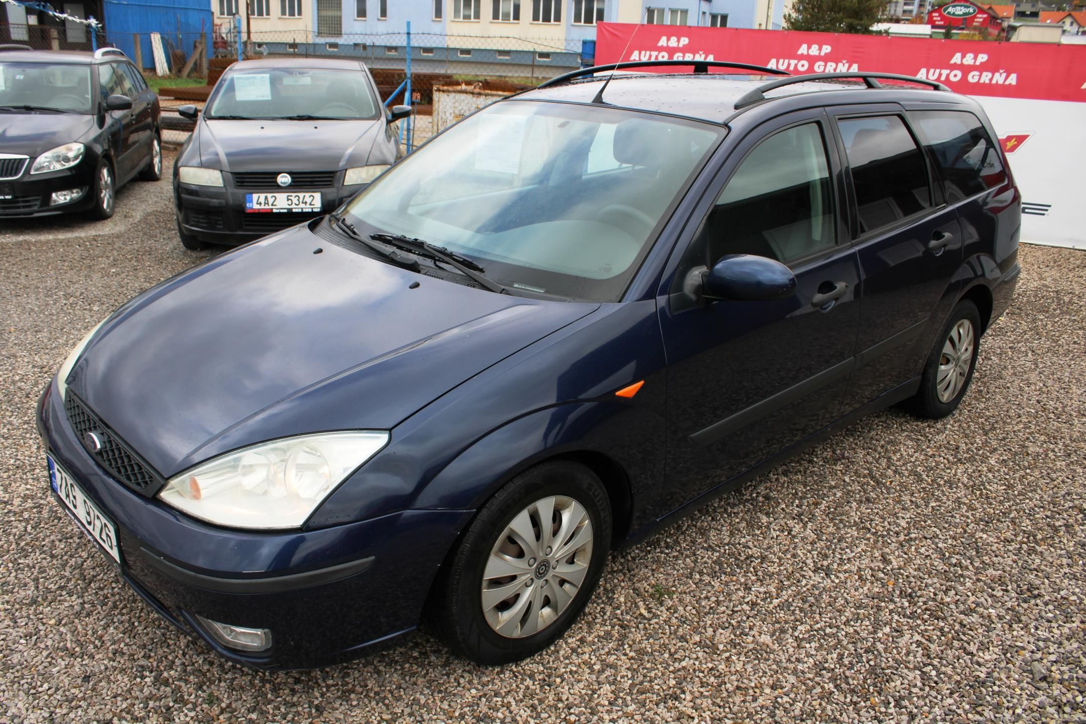 Ford Focus, 2,0i 16V KLIMA ELOKNA VYH.SKLO - fotka 3