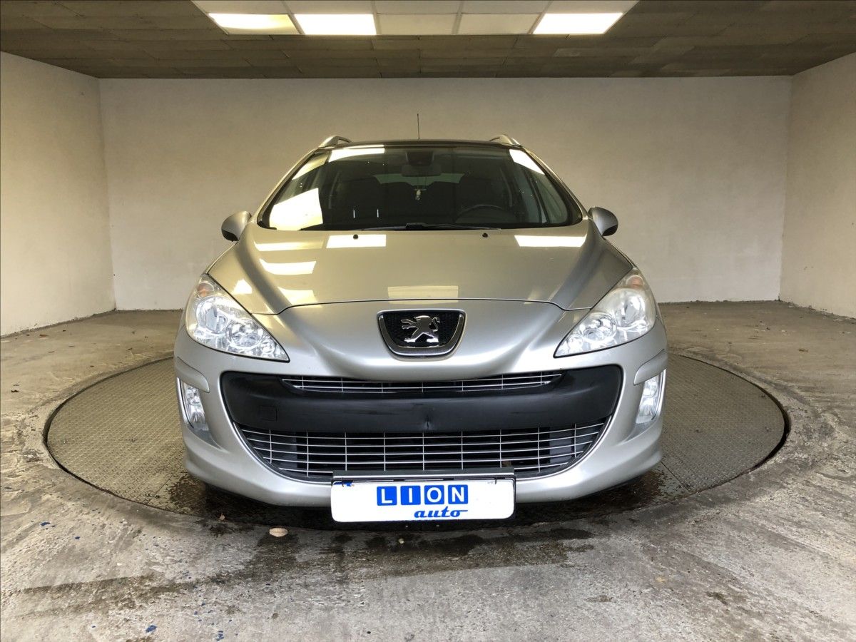 Peugeot 308, 1,6 16V - fotka 2