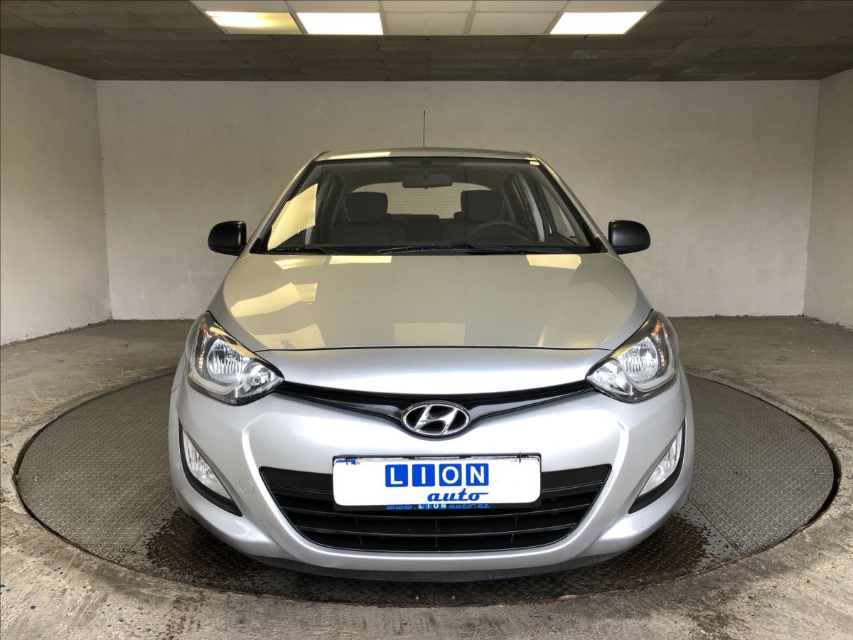 Hyundai i20, 1,3 16V - fotka 2