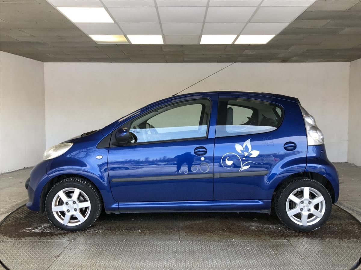 Peugeot 107, 1,0 12V SMILE - fotka 4