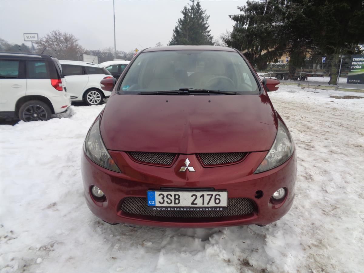 Mitsubishi Grandis, 2,4 - fotka 2