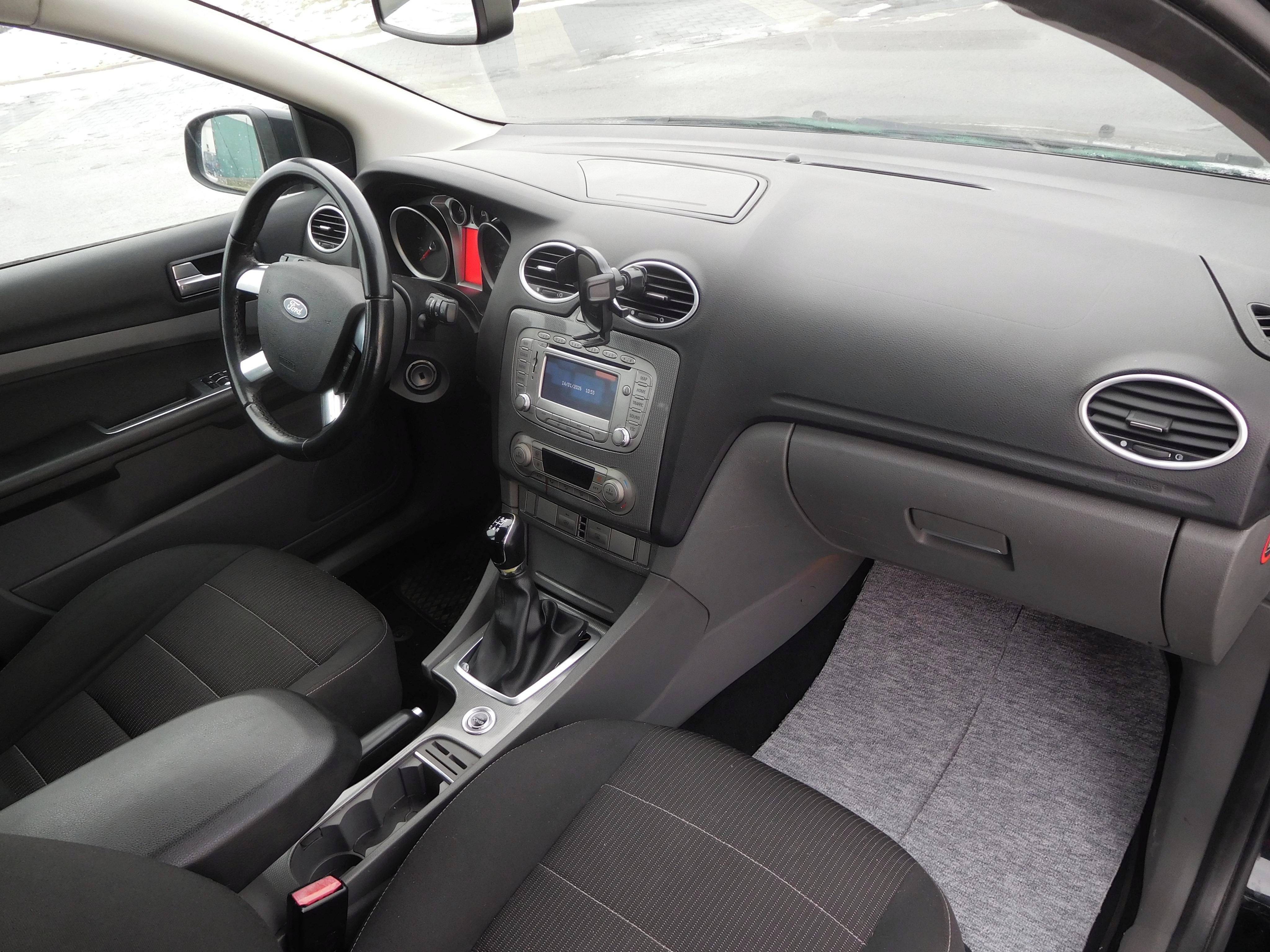 Ford Focus, Kombi 1.6 TDCi, 80 kW, Navi - fotka 5