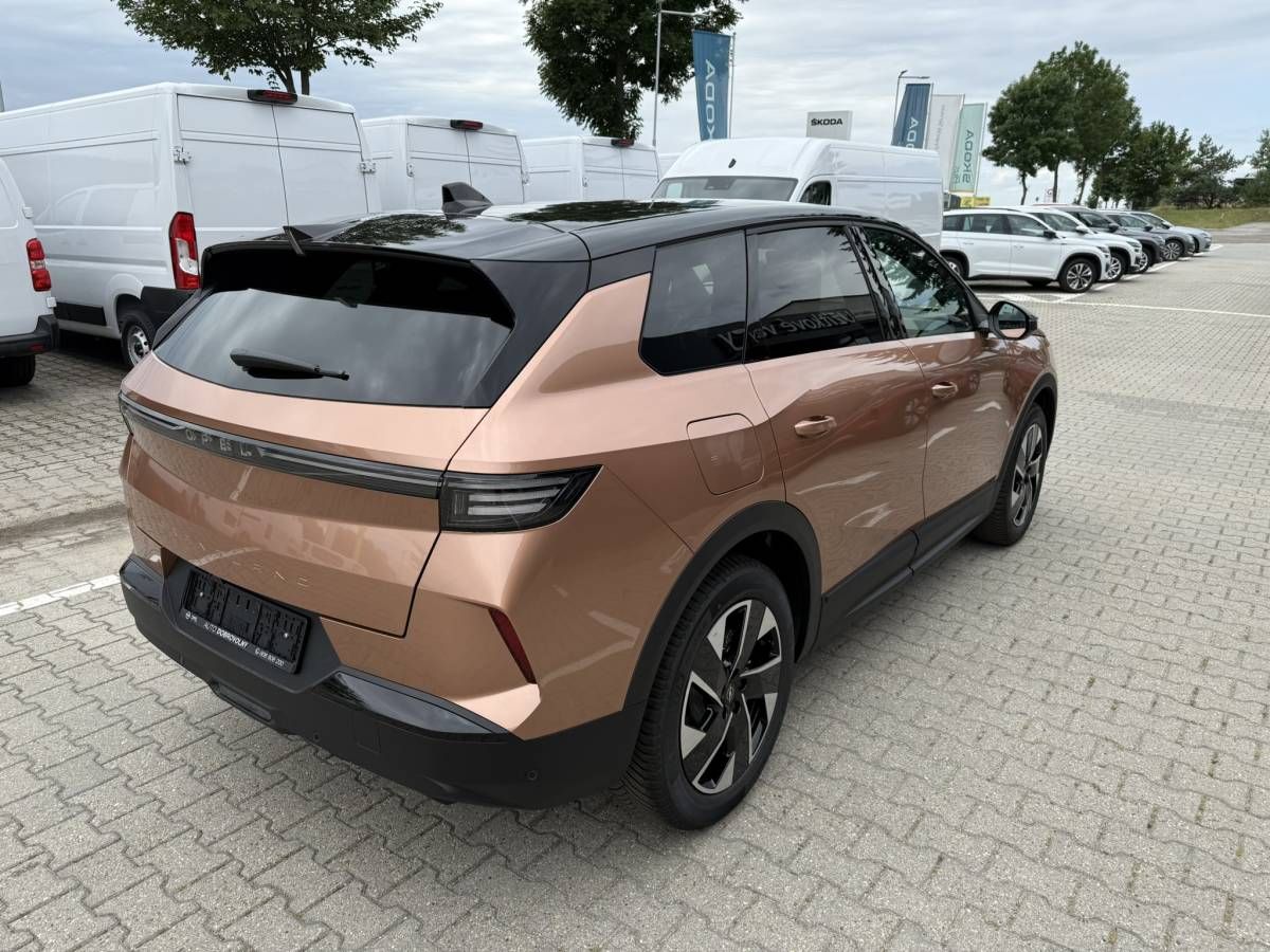 Opel Grandland, GS Hybrid 1.2 TURBO (107kW/145 - fotka 5