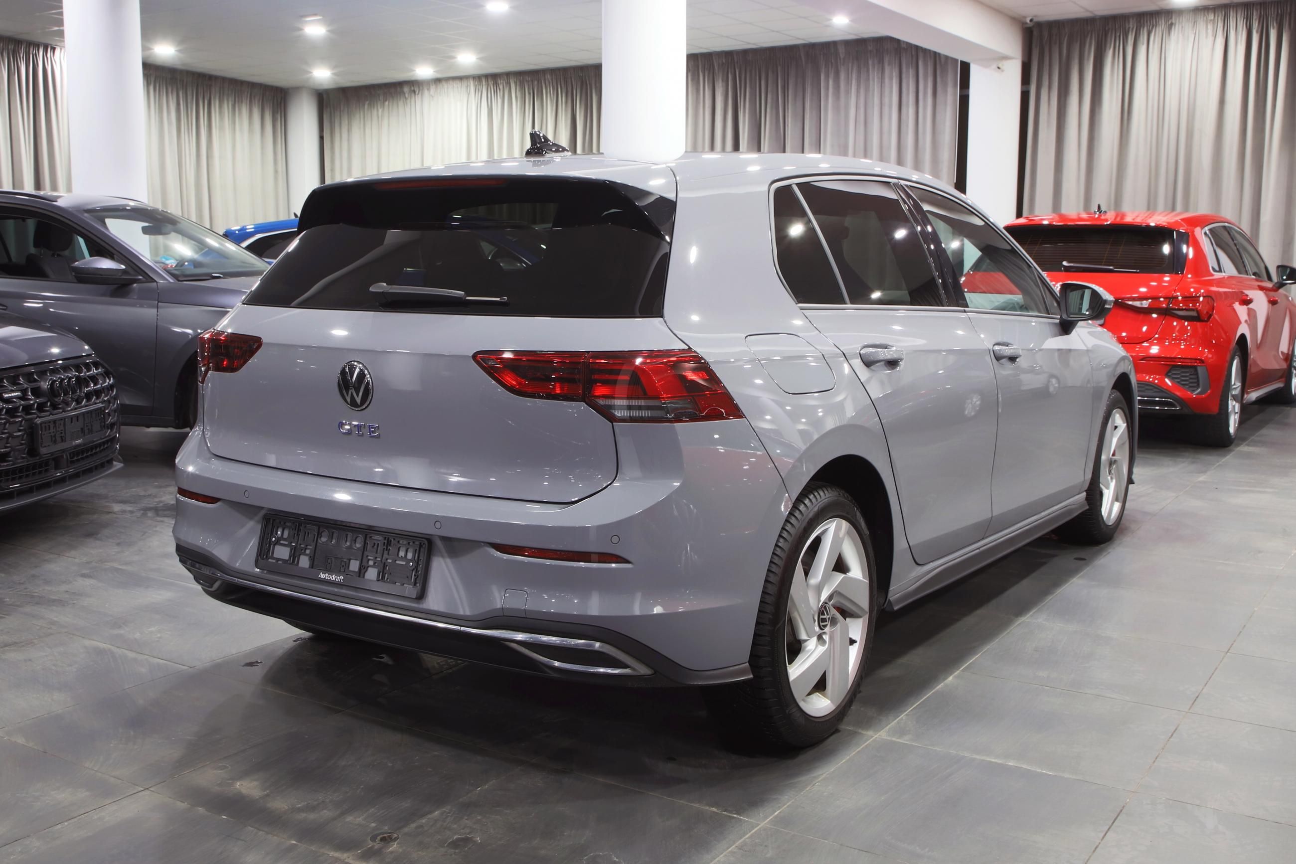 Volkswagen Golf, GTE TSI - záruka Autodraft - fotka 3