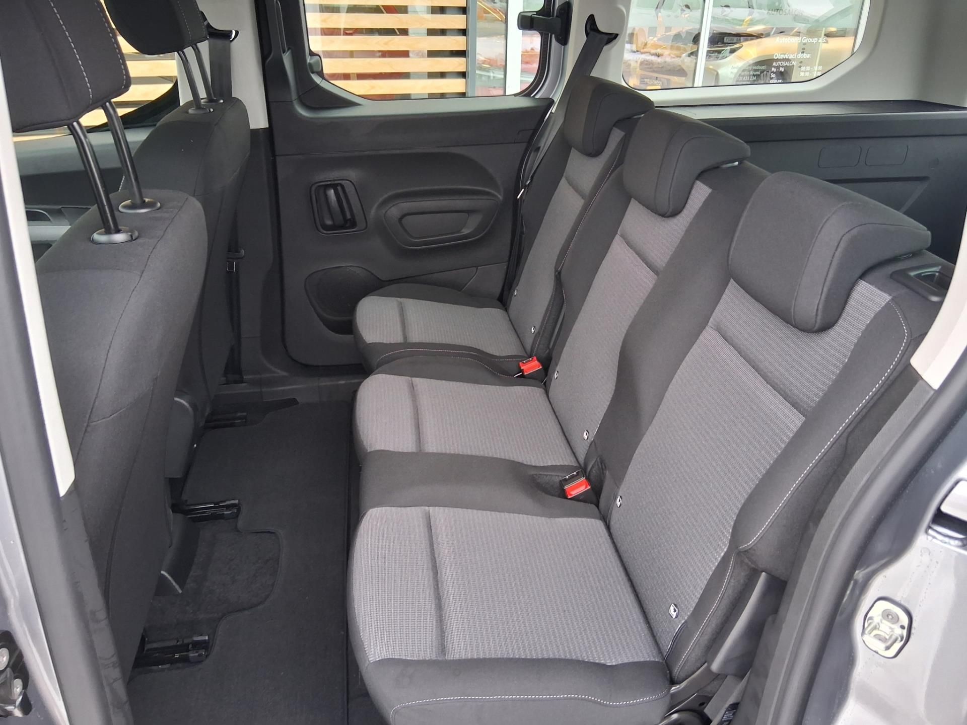 Toyota Proace City Verso, 1,5 D 8AT 130K BUSINESS - fotka 3