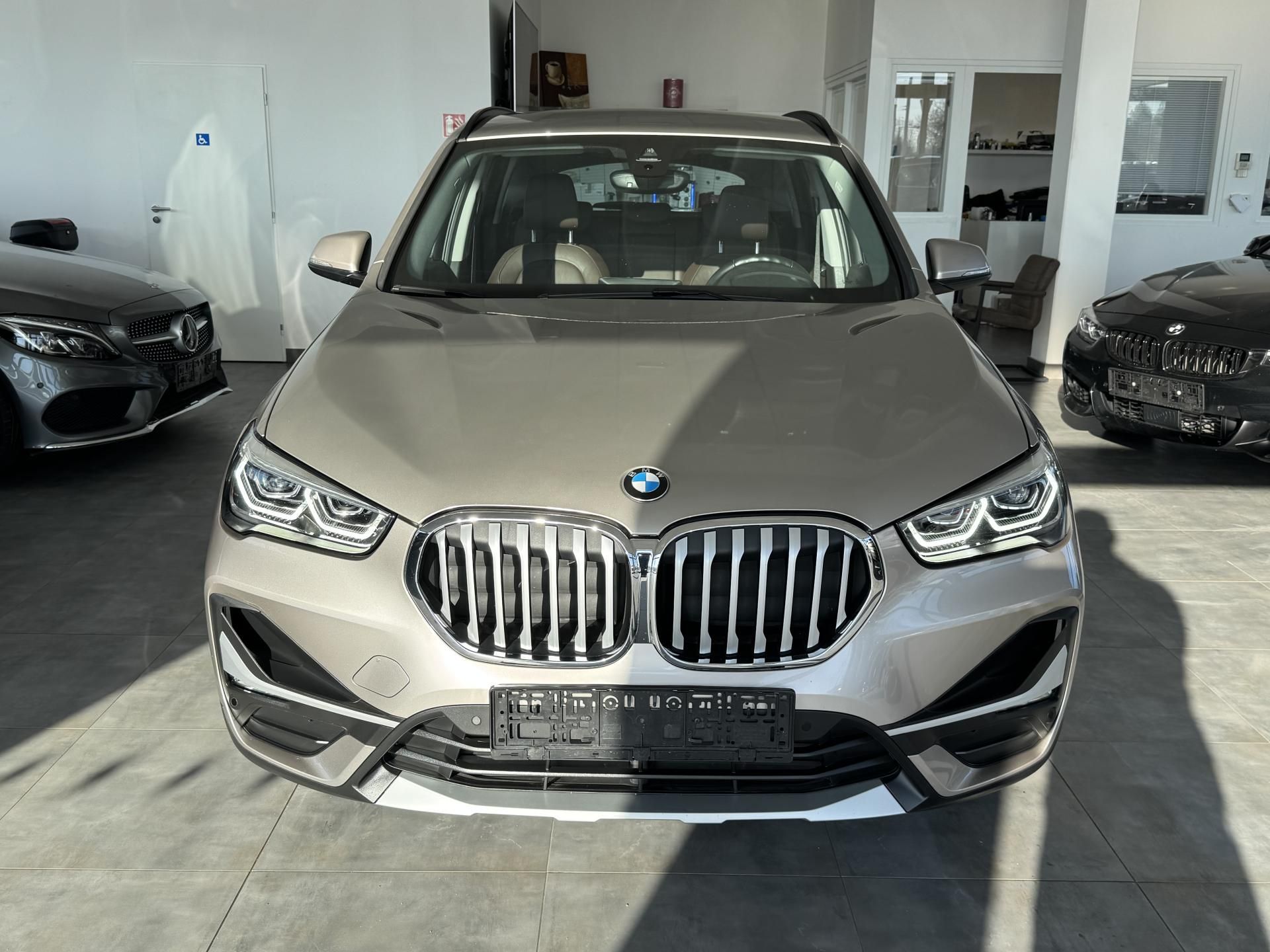 BMW X1, xDrive 18d X-LINE LED NAVI - fotka 2