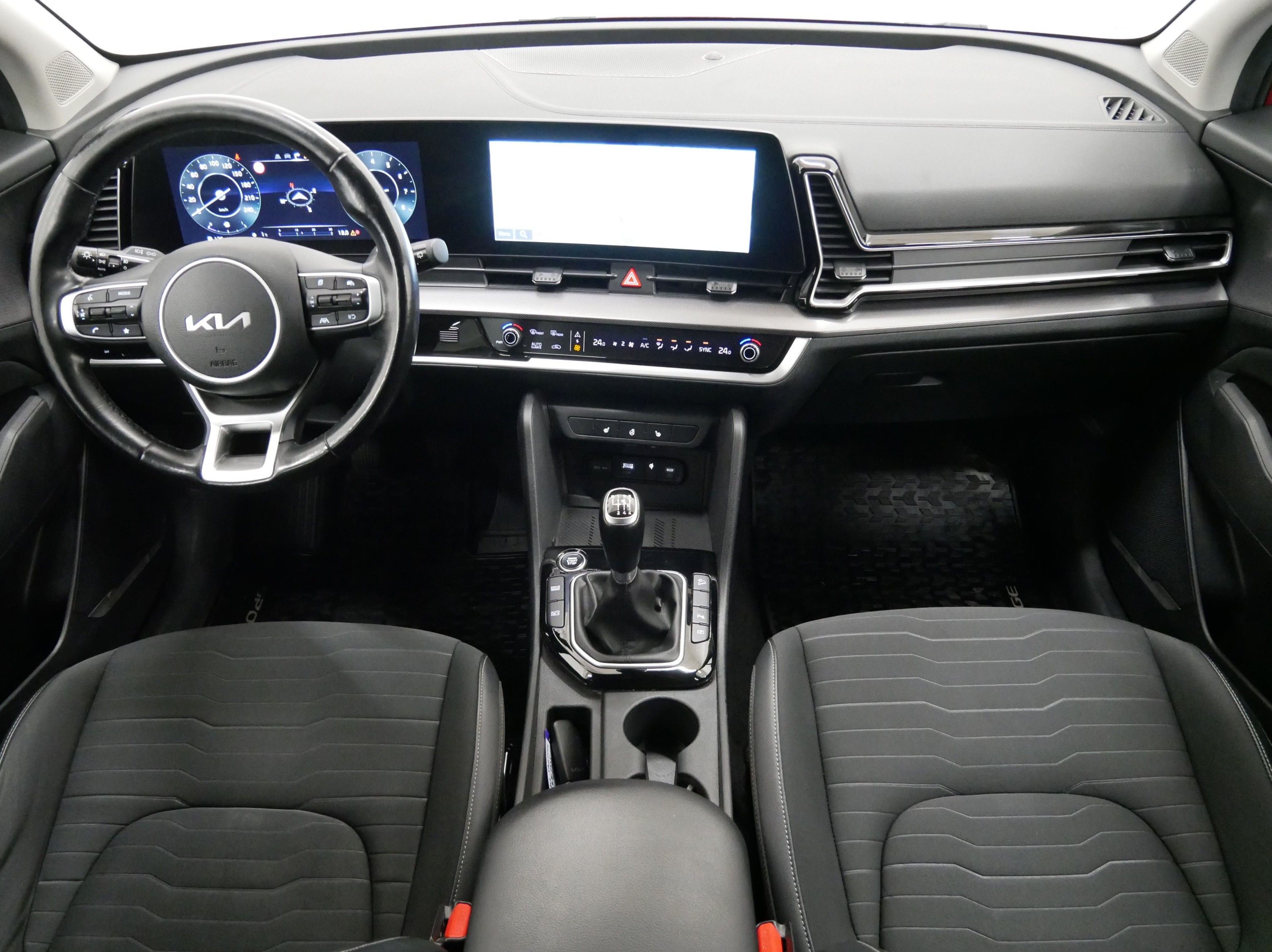 Kia Sportage, 1.6T-GDi MHEV 110 kW - fotka 5