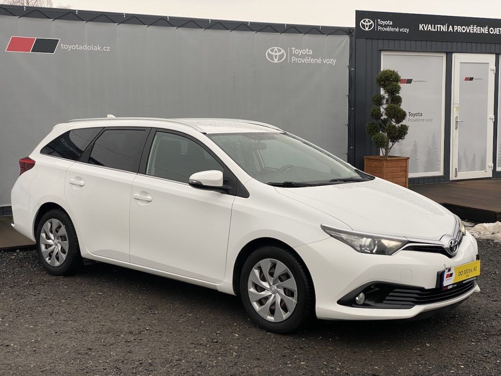 Toyota Auris, 1.4D, ČR, Active, manual