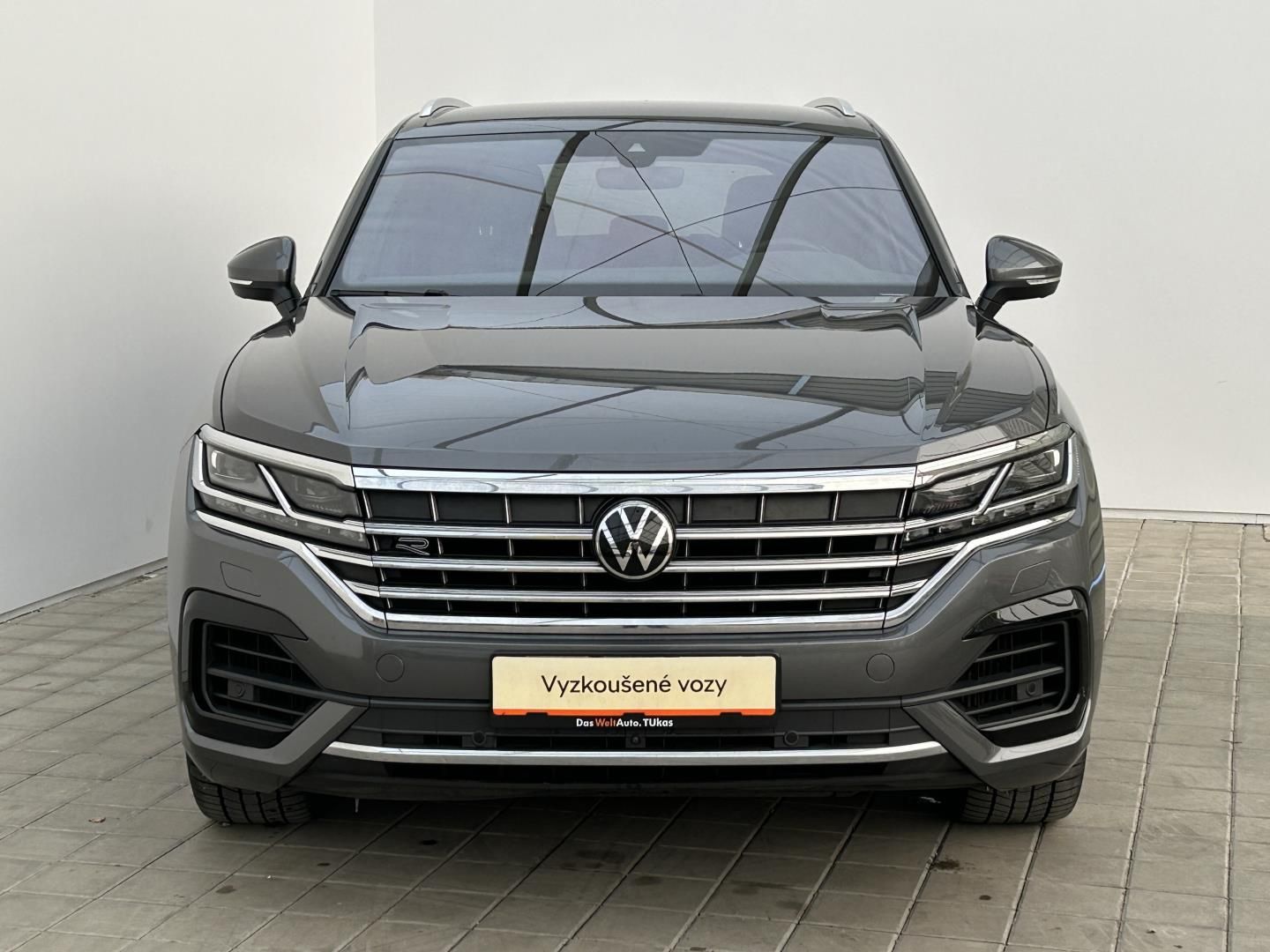 Volkswagen Touareg, 3.0TSI 250kW 4x4  R-Line - fotka 4