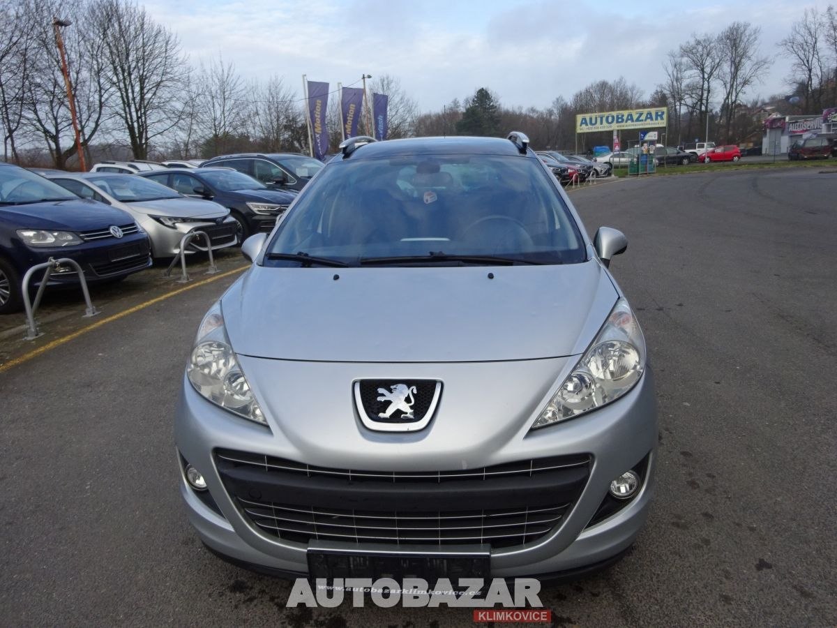 Peugeot 207, SW 1,6 HDI - fotka 2