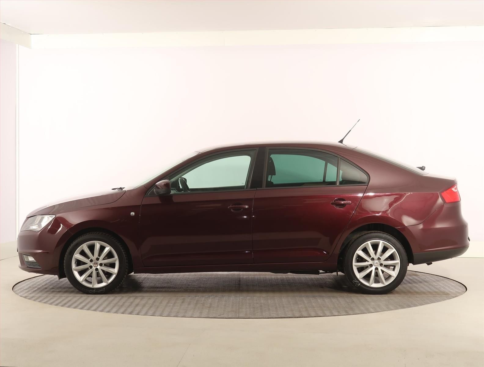 Seat Toledo, 1.2 TSI, Klima, Tempomat - fotka 3