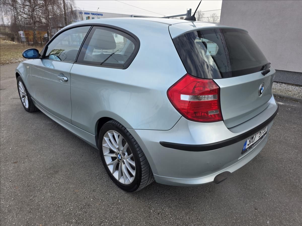 BMW Řada 1, 2,0 105 KW KLIMA ABS ALU  2.0i - fotka 4