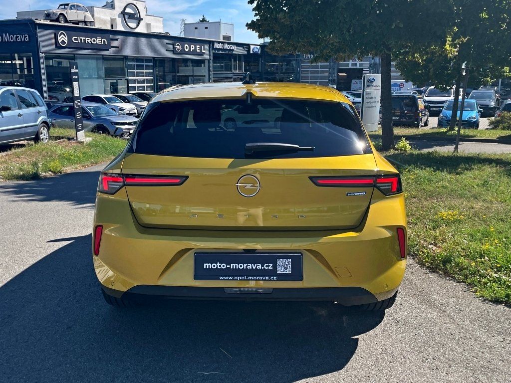 Opel Astra, MHEV HB 1.2T 145K Edition AT6 - fotka 4