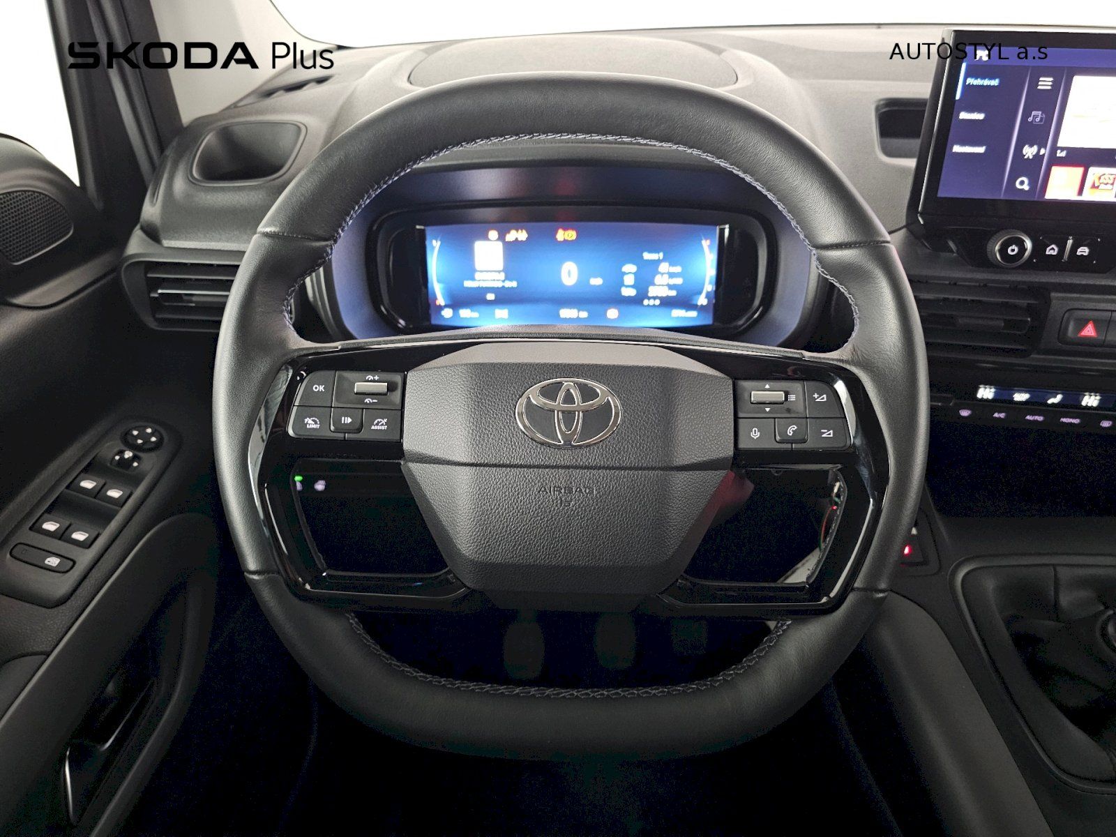 Toyota Proace City Verso, Long 1.5D 130k FAMILY 7S - fotka 5