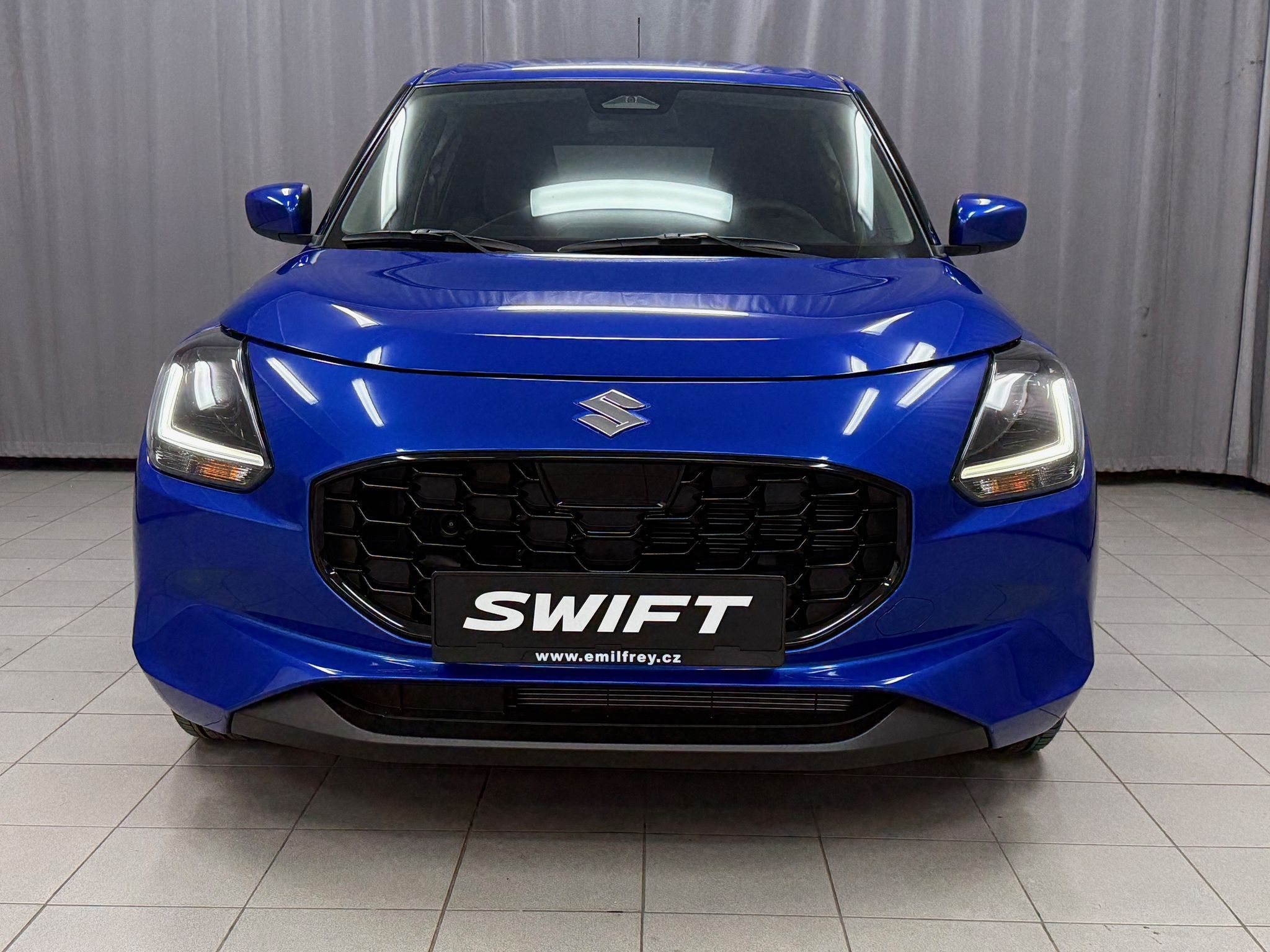 Suzuki Swift, 1,2 Prem.AT -k odběru IHNED - fotka 2