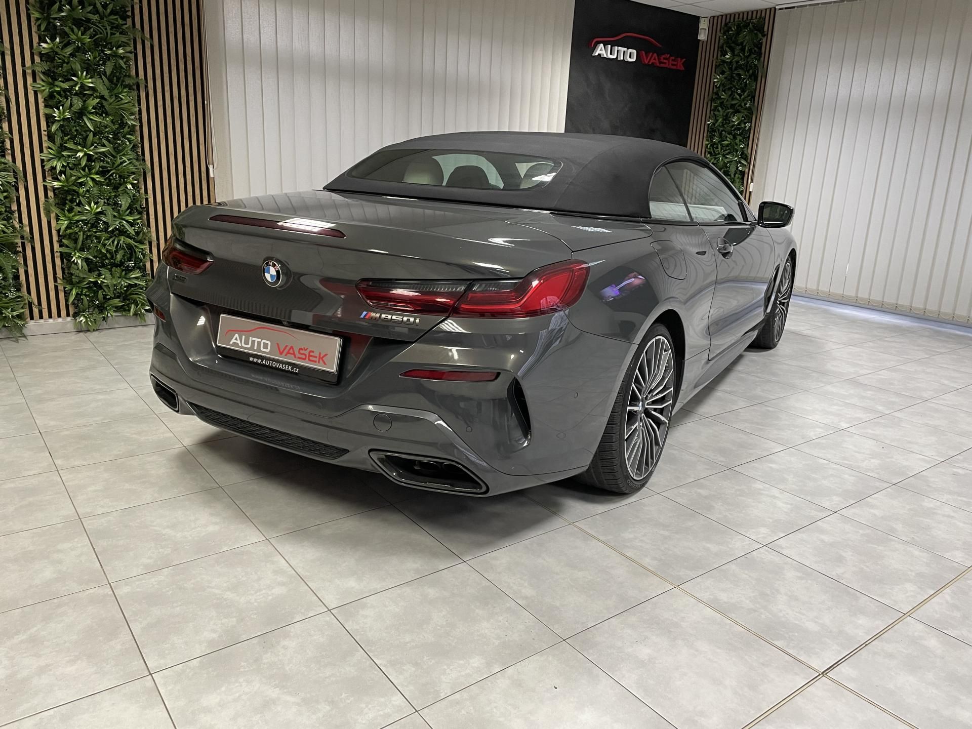 BMW Řada 8, M850i xDrive Laser REZERVACE - fotka 5