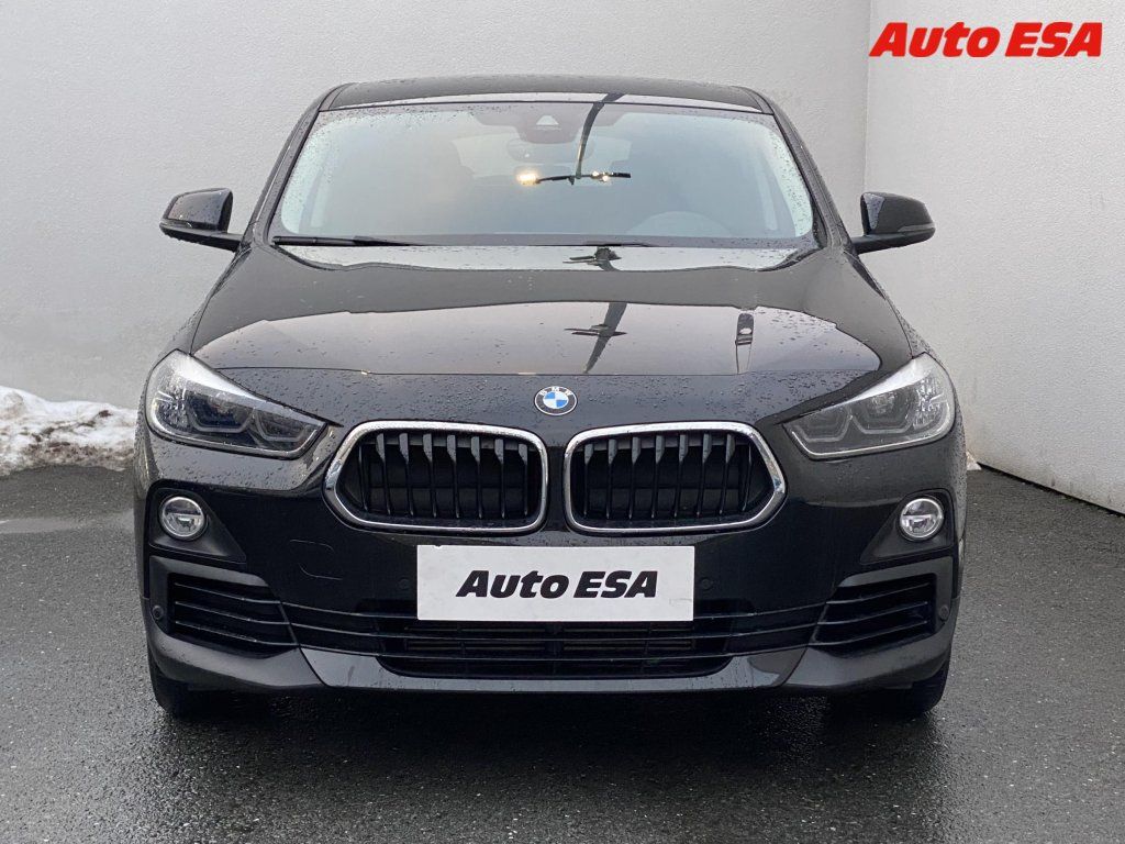 BMW X2, 1.5T sDrive18i,LED,navi - fotka 2