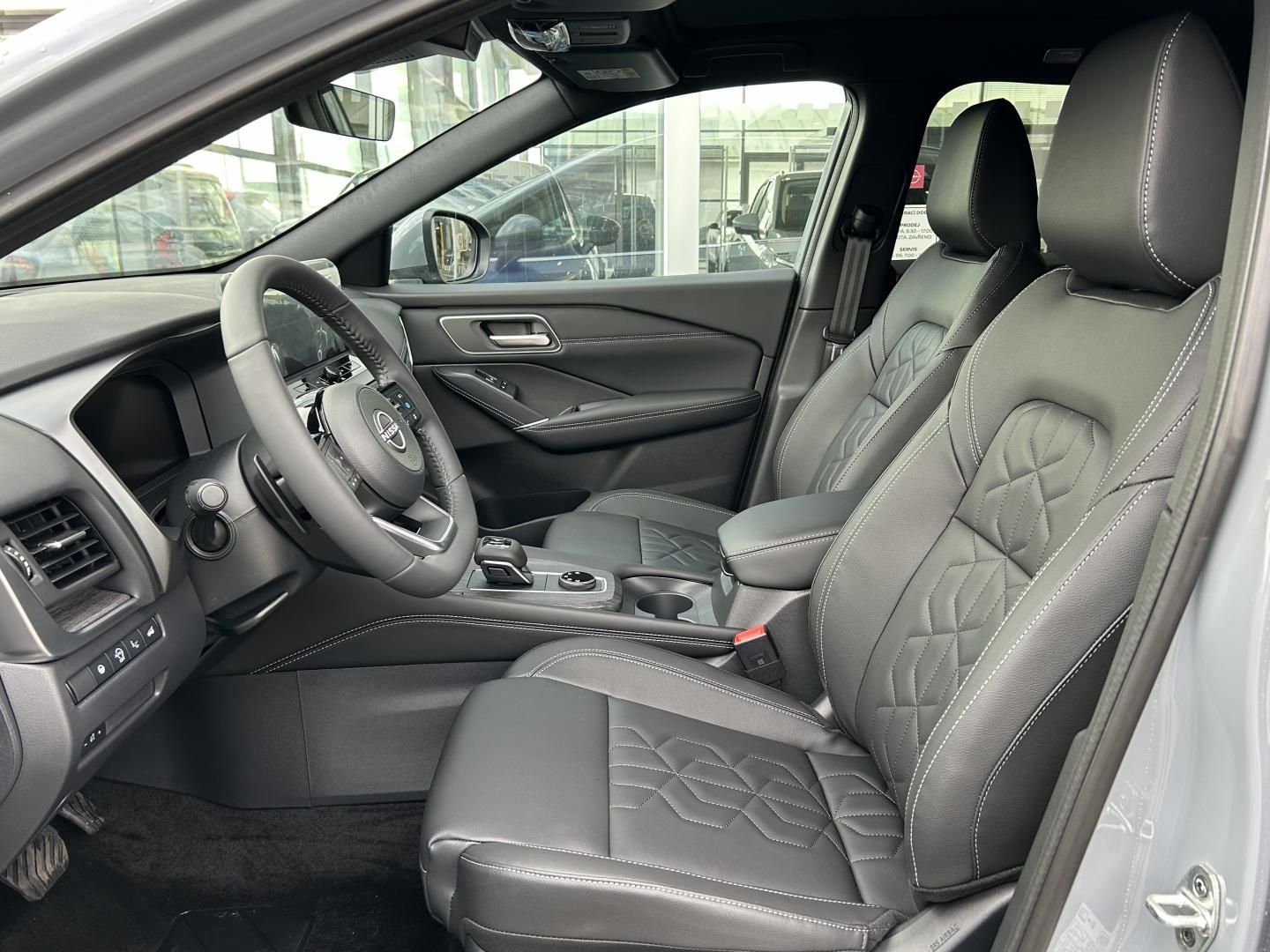 Nissan Qashqai, 1.3T 158HP  X-TRONIC 4x4 TEKNA - fotka 4