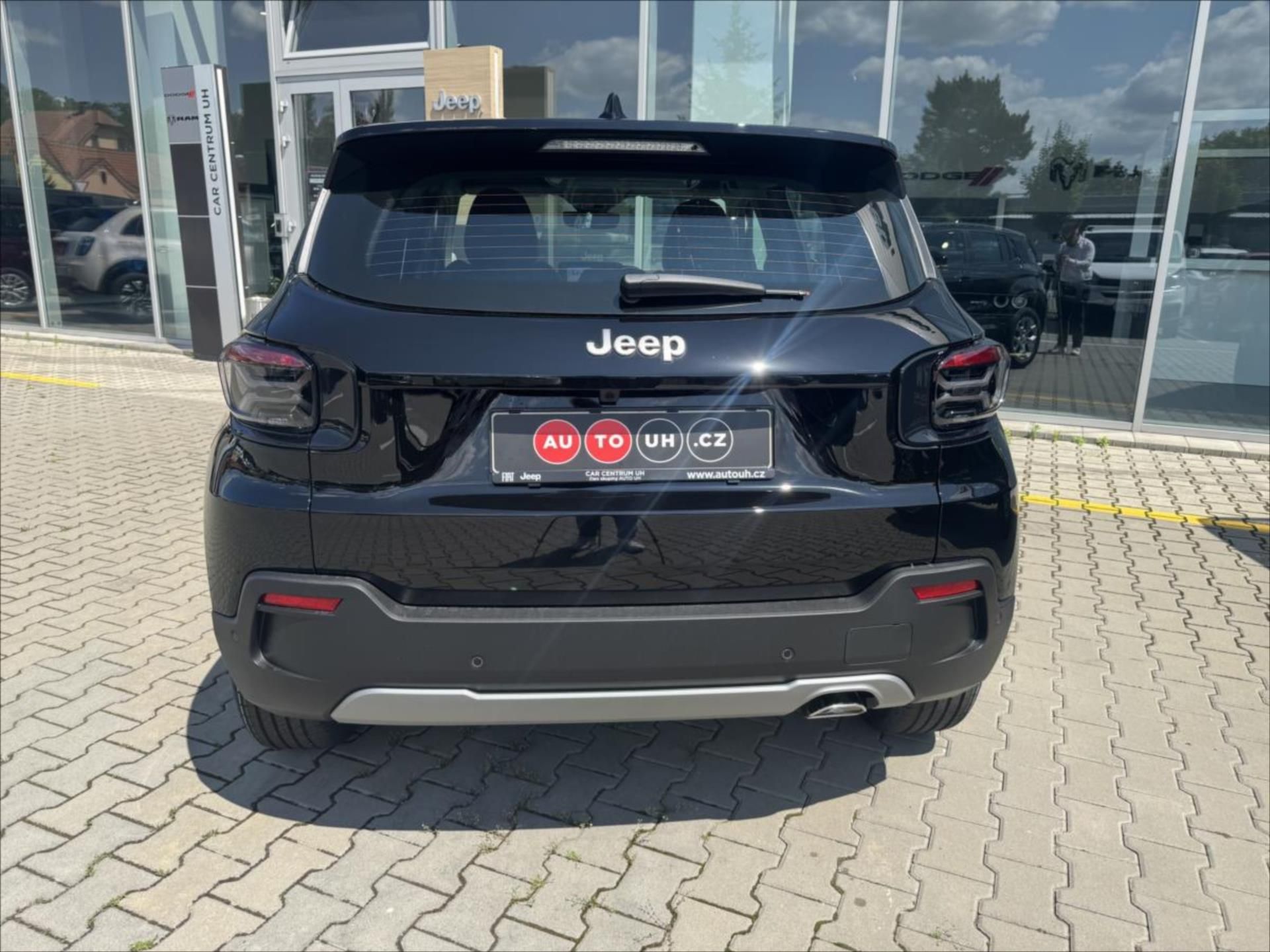 Jeep Avenger, 1,2 Turbo e-Hybrid  Altitude - fotka 4