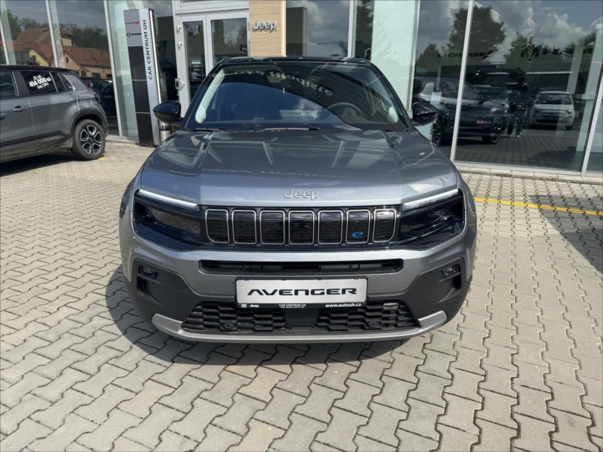 Jeep Avenger, 156K 54kWh  Summit Electric - fotka 2