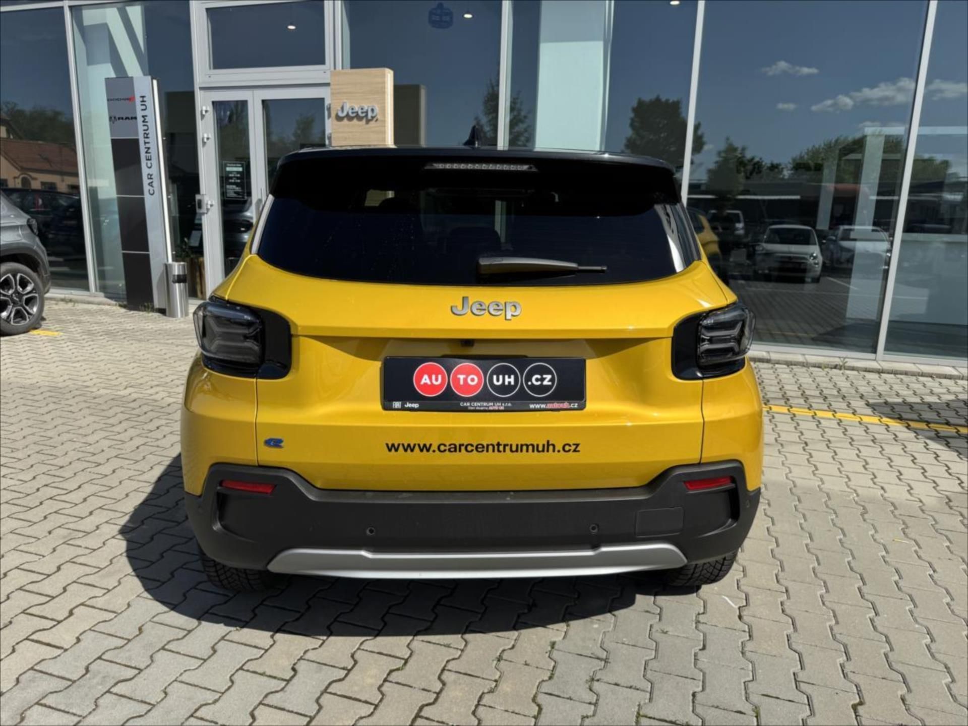 Jeep Avenger, 156k 54kWh  Summit Electric - fotka 5