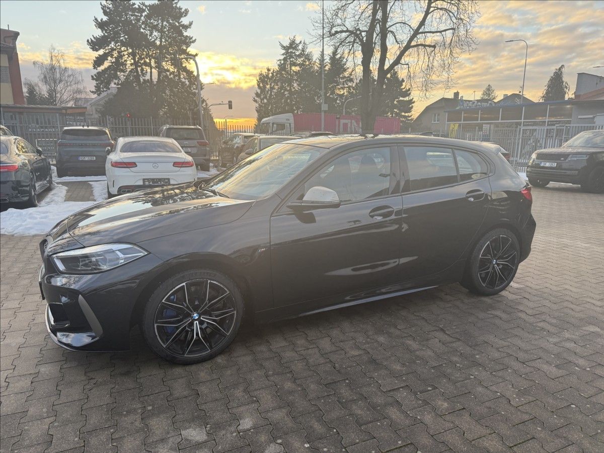 BMW Řada 1, M135i - fotka 5