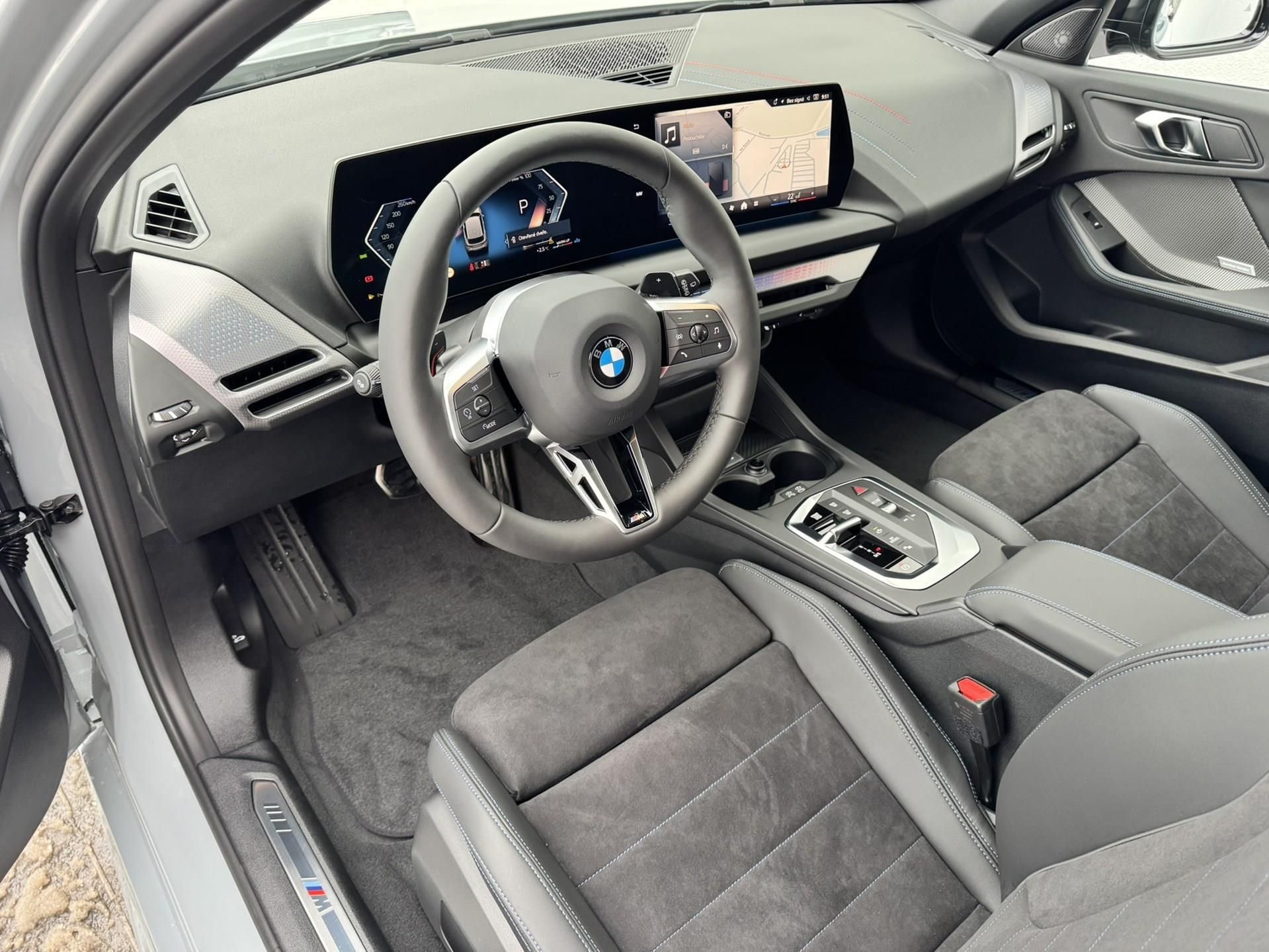 BMW Řada 1, 118d - fotka 6