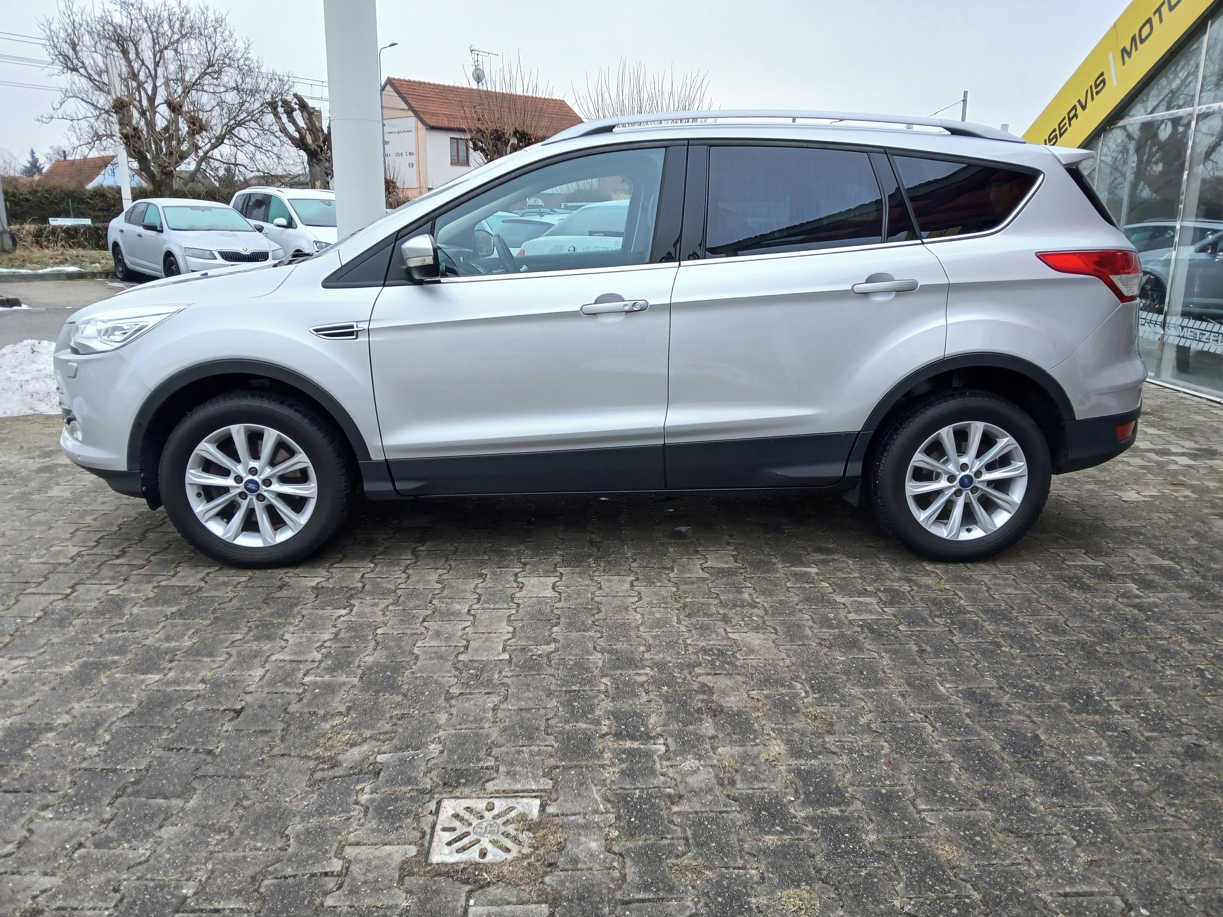 Ford Kuga, 2.0TDCI Titanium,110kW,4x4 - fotka 2