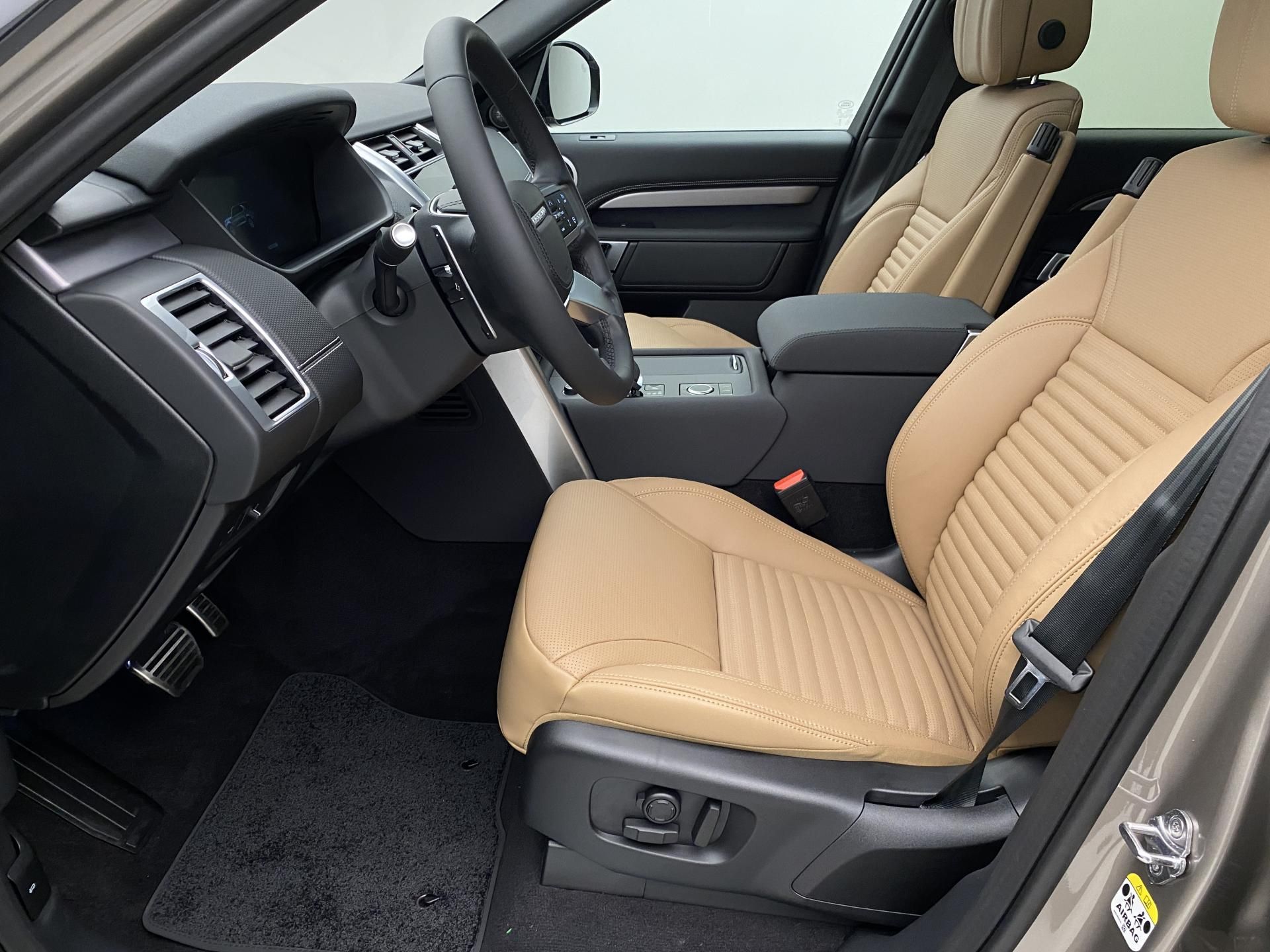 Land Rover Discovery, D350 DYNAMIC HSE AWD AUT - fotka 3