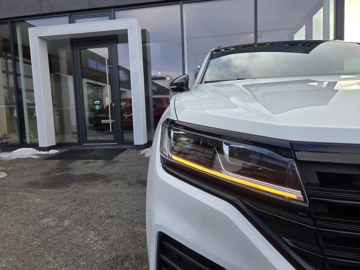 Volkswagen Touareg, 3.0 TDI DSG Vzduch - fotka 6