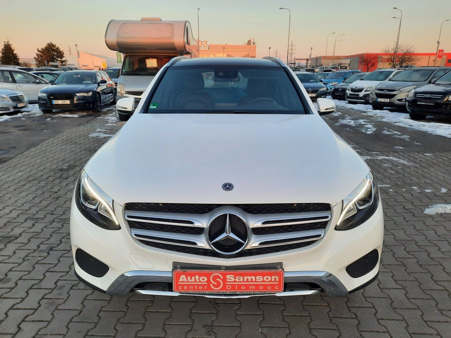 Mercedes-Benz GLC, 220 D *125kW* 4MATIC*PANO*TAŽ* - fotka 2