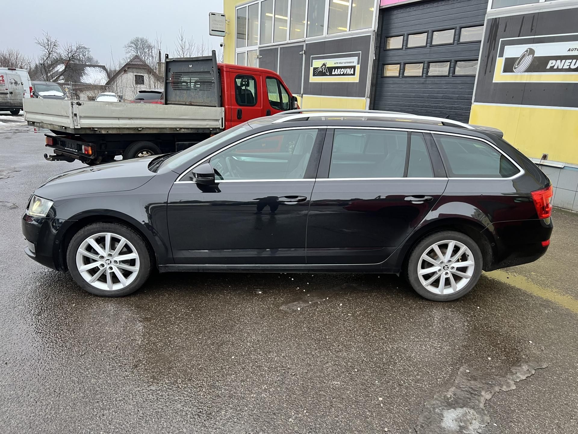 Škoda Octavia, 2.0TDI 110KW,4x4,KůŽE,NAVI,XEN - fotka 4