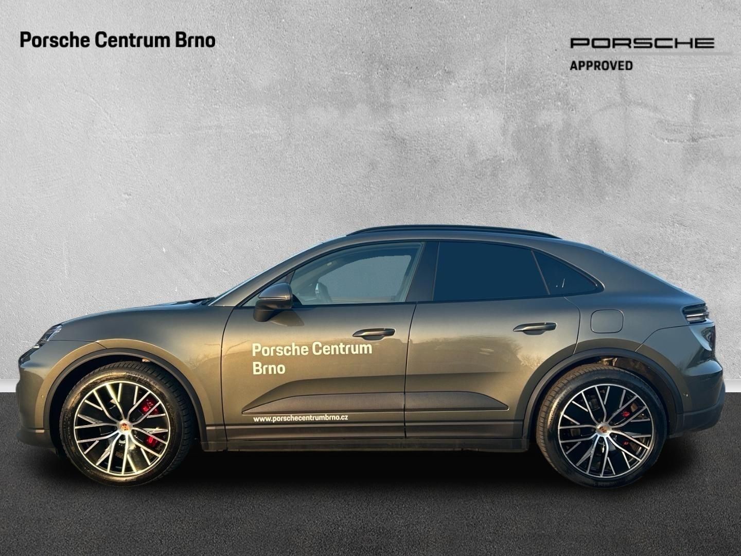 Porsche Macan, 4S Electric - fotka 3