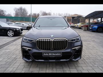 M50i xDrive/AT9/22"/ČR/530 PS