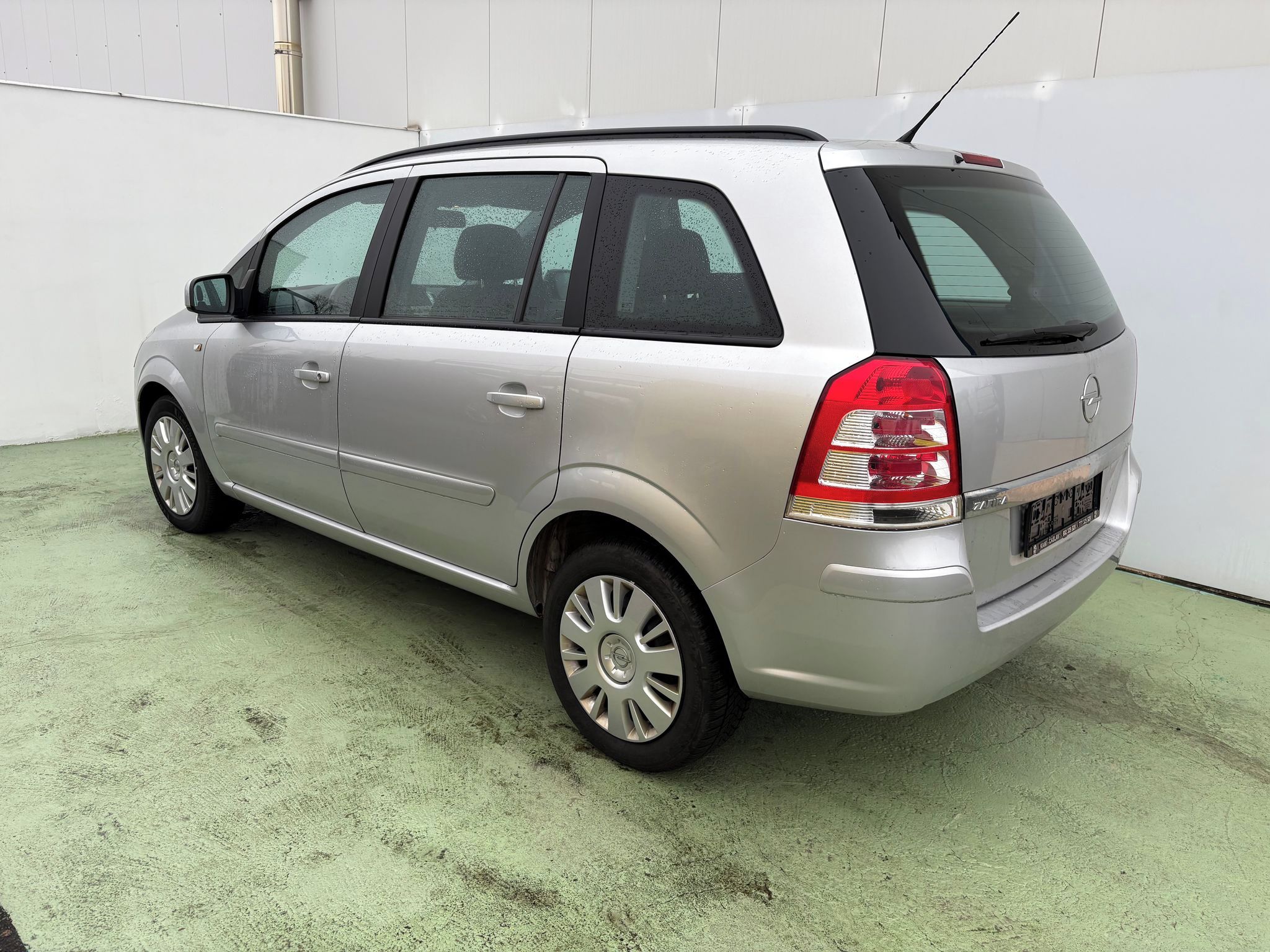 Opel Zafira, 1.6, 110kW, 7Míst, CNG+BENZÍN - fotka 4
