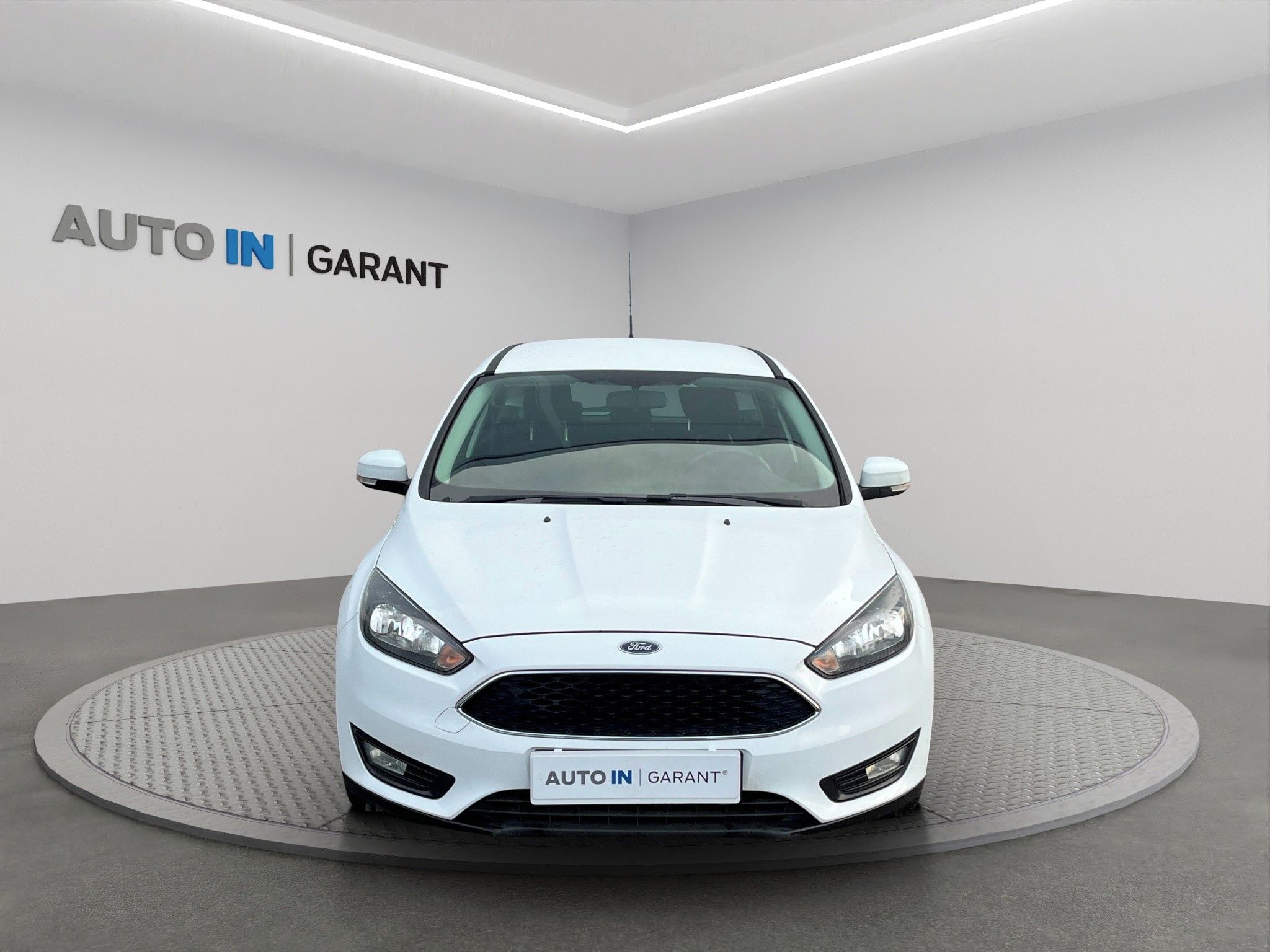 Ford Focus, 1.0 92kw, Nové v ČR - fotka 2